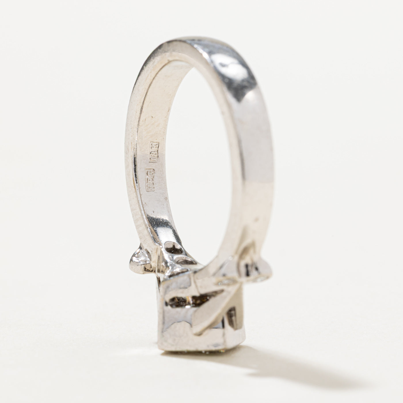 0.32ctw Diamond Cluster Ring - Size 6.25 - Elegant Wedding Band, Anniversary Gift for Her - Perfect for Engagement, Proposal & Special Occasions
