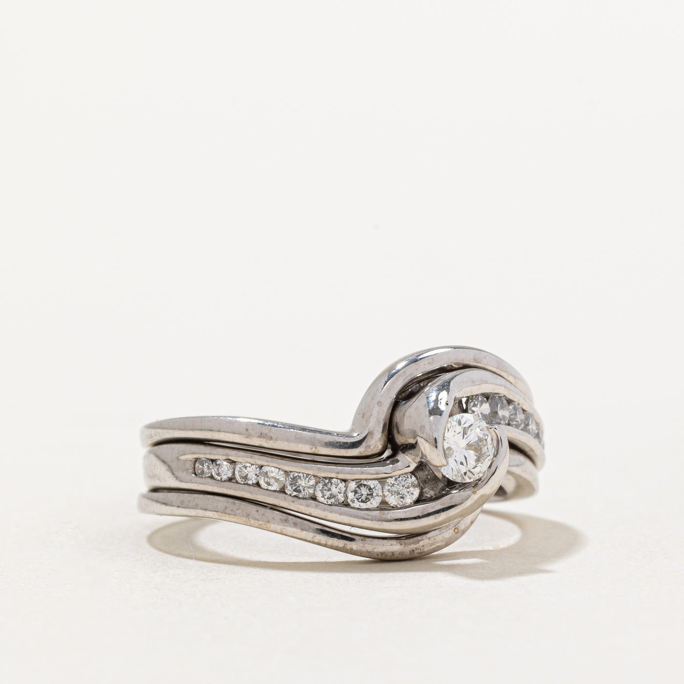 Elegant Diamond Swirl Design Wedding Band Set - 0.49ctw Total Weight, Size 8.5 - Perfect for Engagement, Anniversary & Bridal Jewelry Gifts