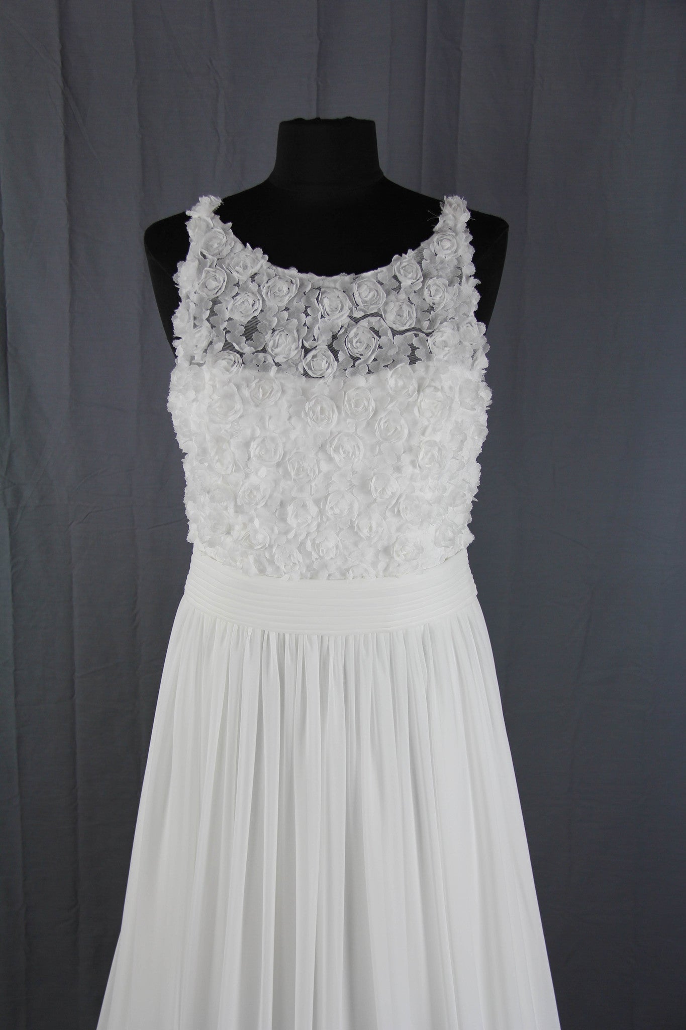 San Patrick Australia Sample Gown - Elegant Women's Formal Dress for Weddings, Parties & Special Occasions