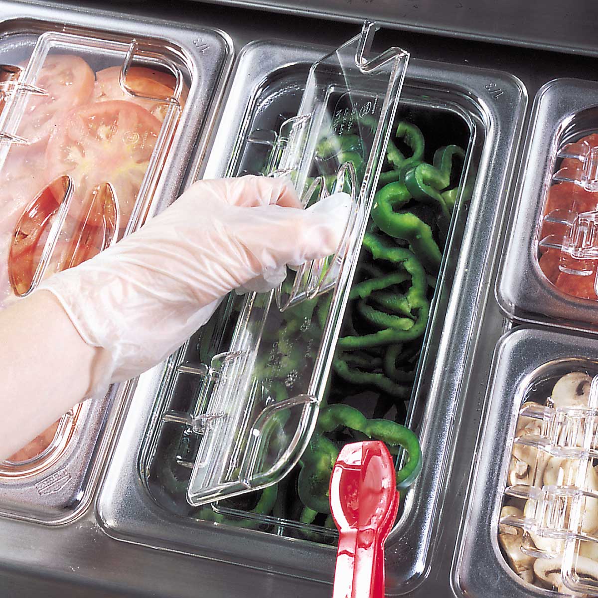 Cambro 30CWLN135 Camwear 1/3 Size Clear Notched Food Pan with Flip Lid - Durable Commercial Food Storage Container for Restaurants, Catering & Food Service