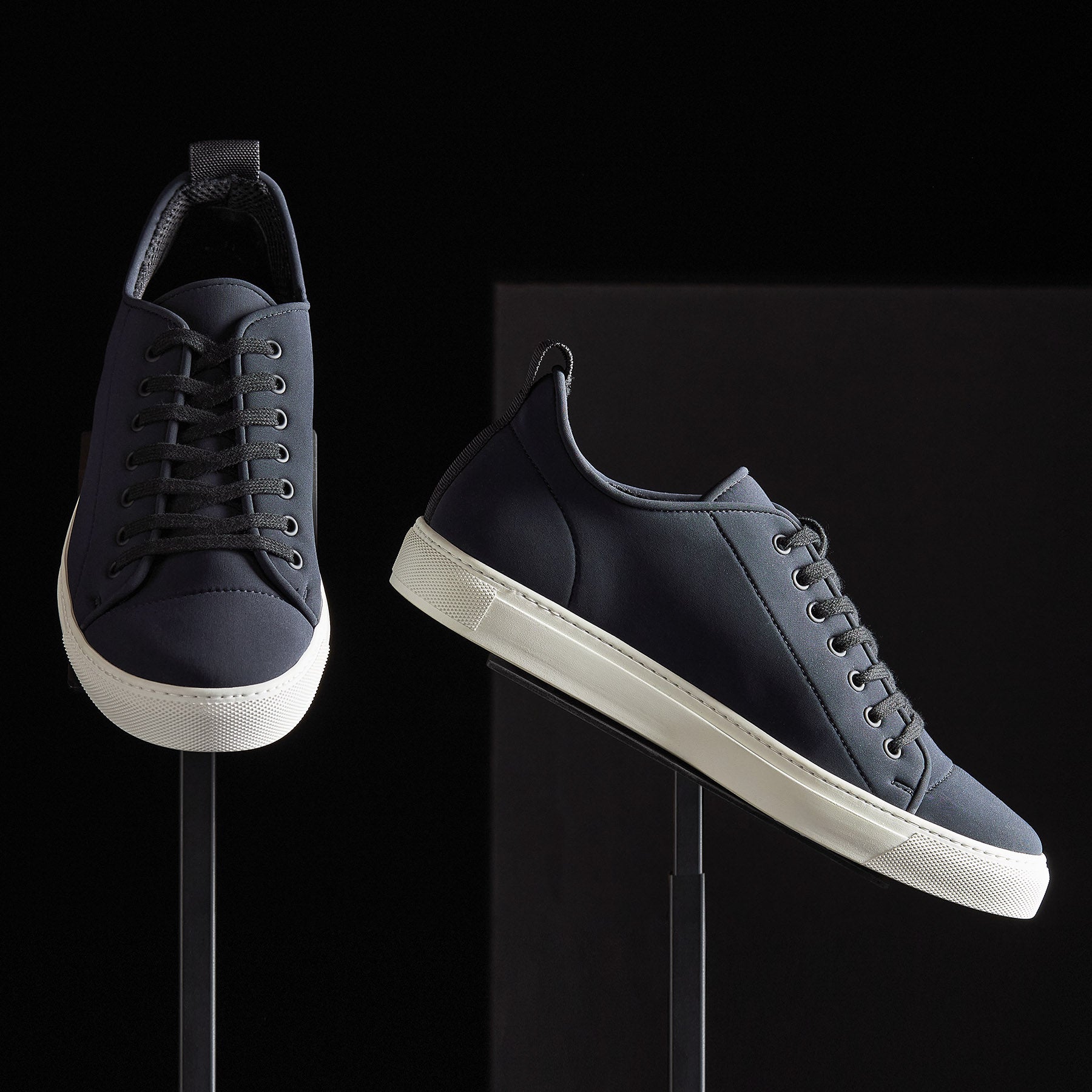 Carbon Low Navy - Lightweight & Comfortable Sneakers for Men & Women | Perfect for Running, Walking & Casual Wear