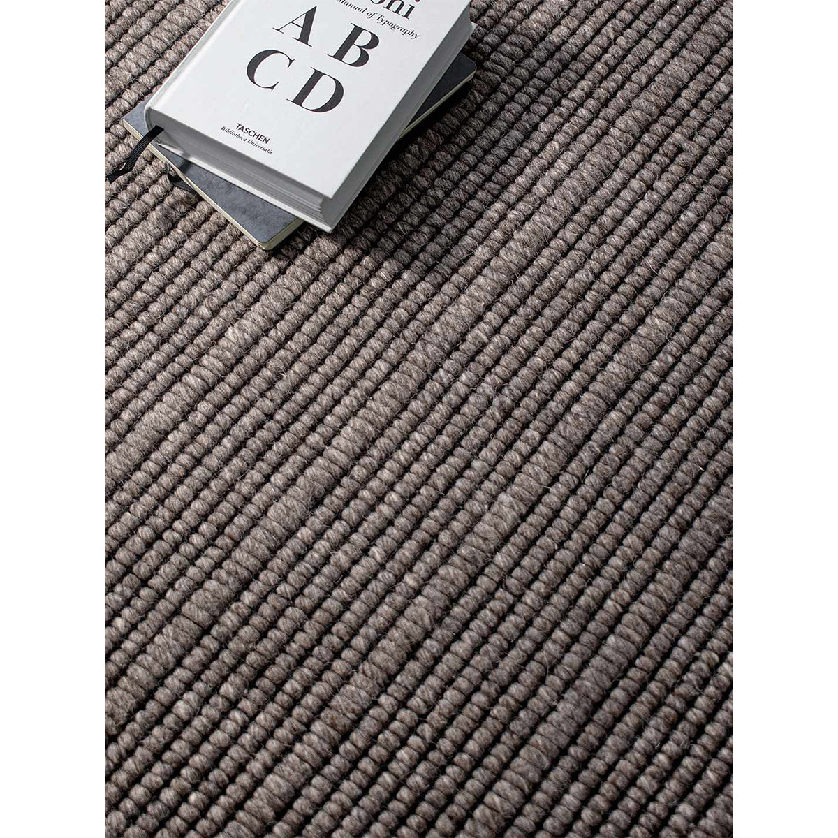 Premium The Rug Collection Cable Rug - Soft & Durable Handwoven Area Rug for Living Room, Bedroom, or Office Decor