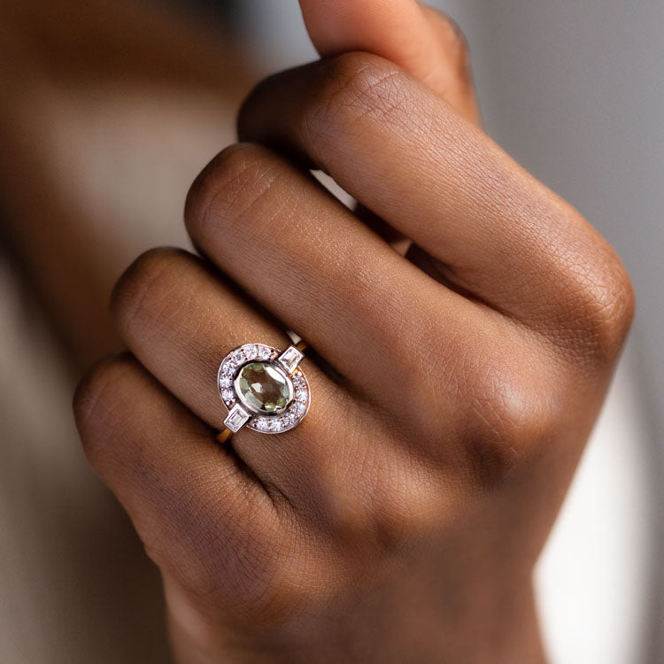Elegant Oval Green Amethyst and Cubic Zirconia Ring - Perfect for Weddings, Anniversaries & Special Occasions