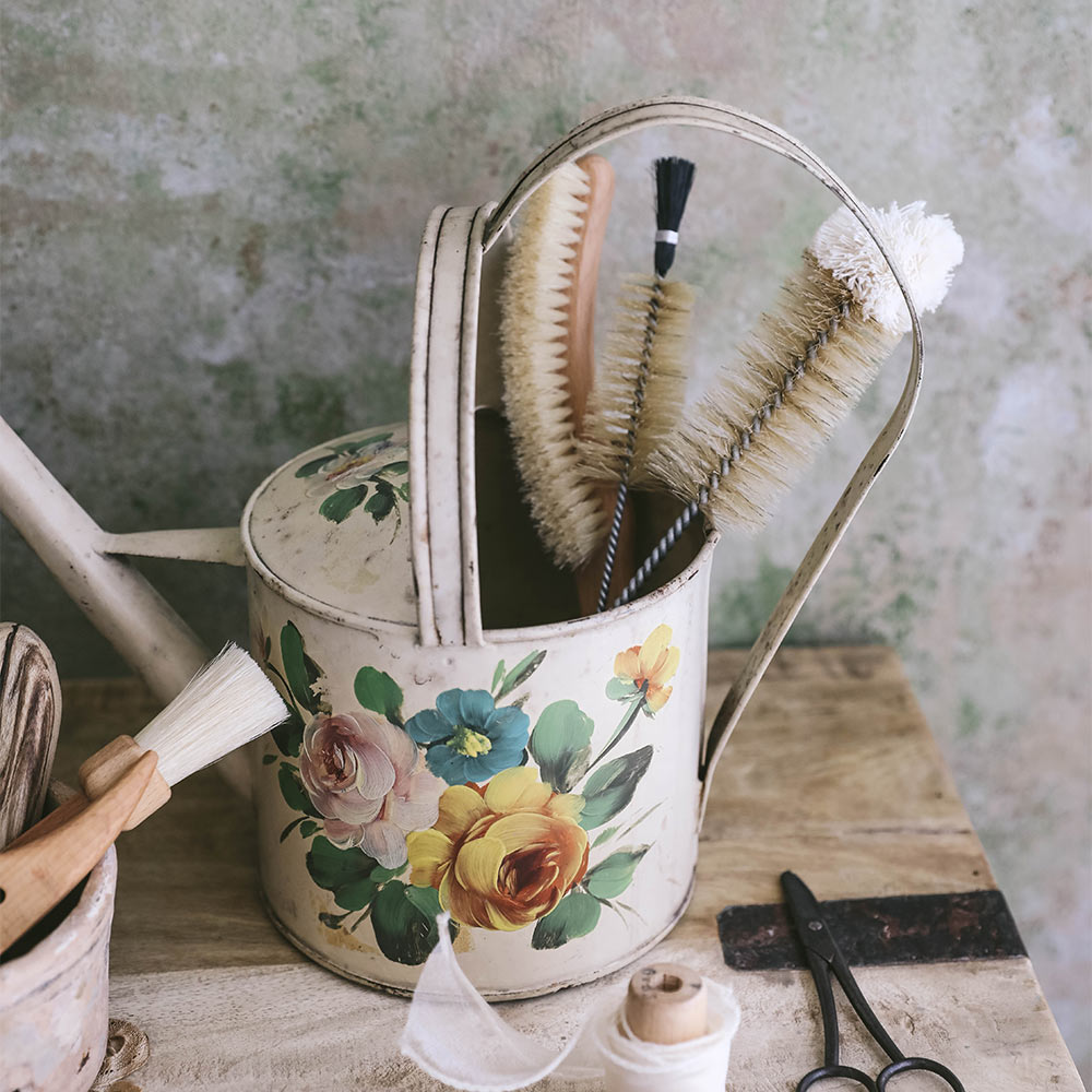 Essential Everyday Twisted Bristle Brush - Durable Cleaning Brush for Kitchen, Bathroom & Household Use - Perfect for Scrubbing Pots, Pans, Tiles & Grout