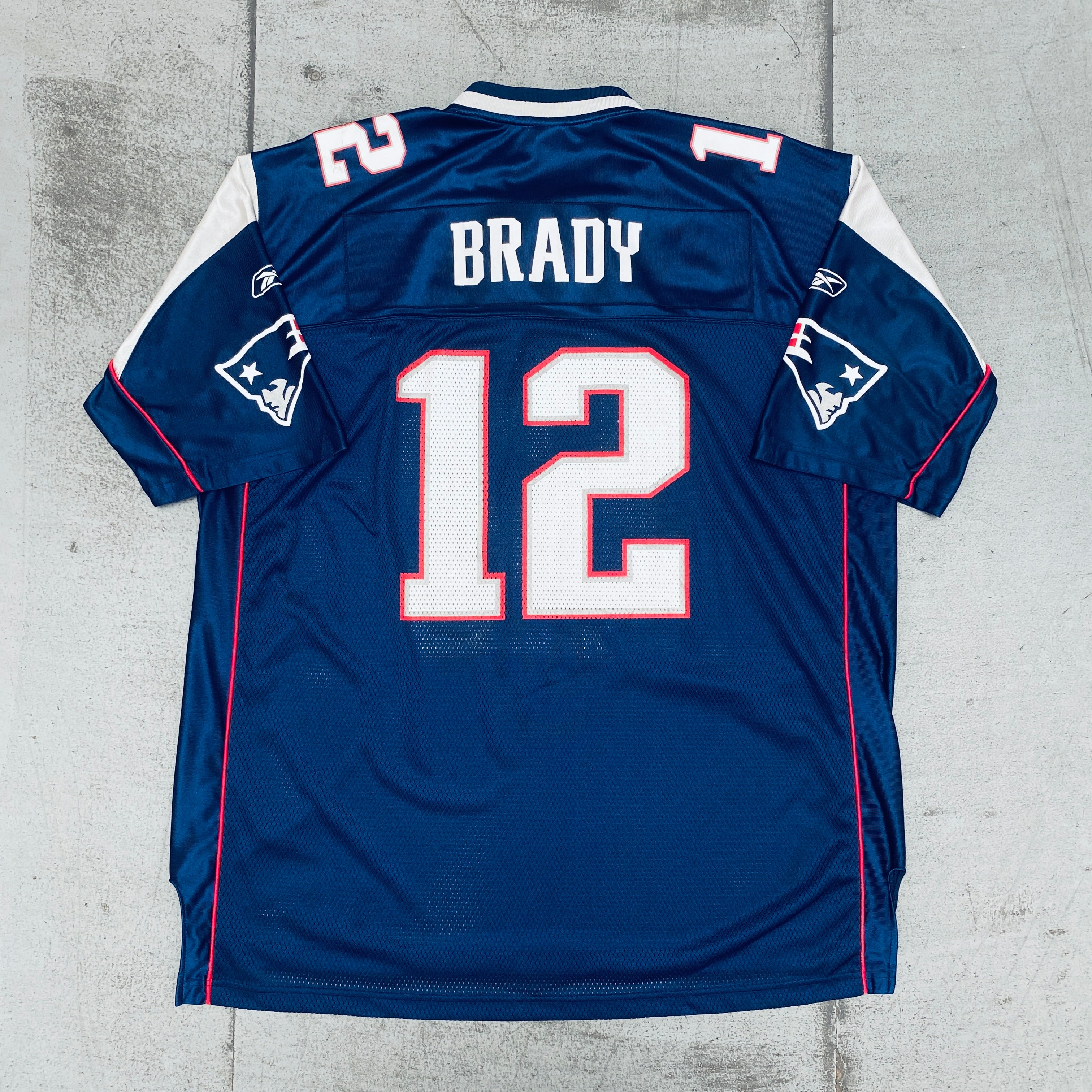 New England Patriots Tom Brady 2004/05 Jersey - XXL Size Official NFL Football Fan Gear for Men - Perfect for Game Day, Tailgating & Sports Memorabilia Collection