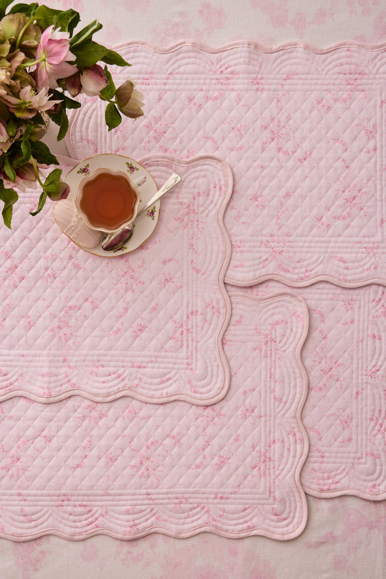 Vintage Inspired Linen Place Mats Set of 4 - Elegant Table Setting for Dining Room, Kitchen, and Special Occasions