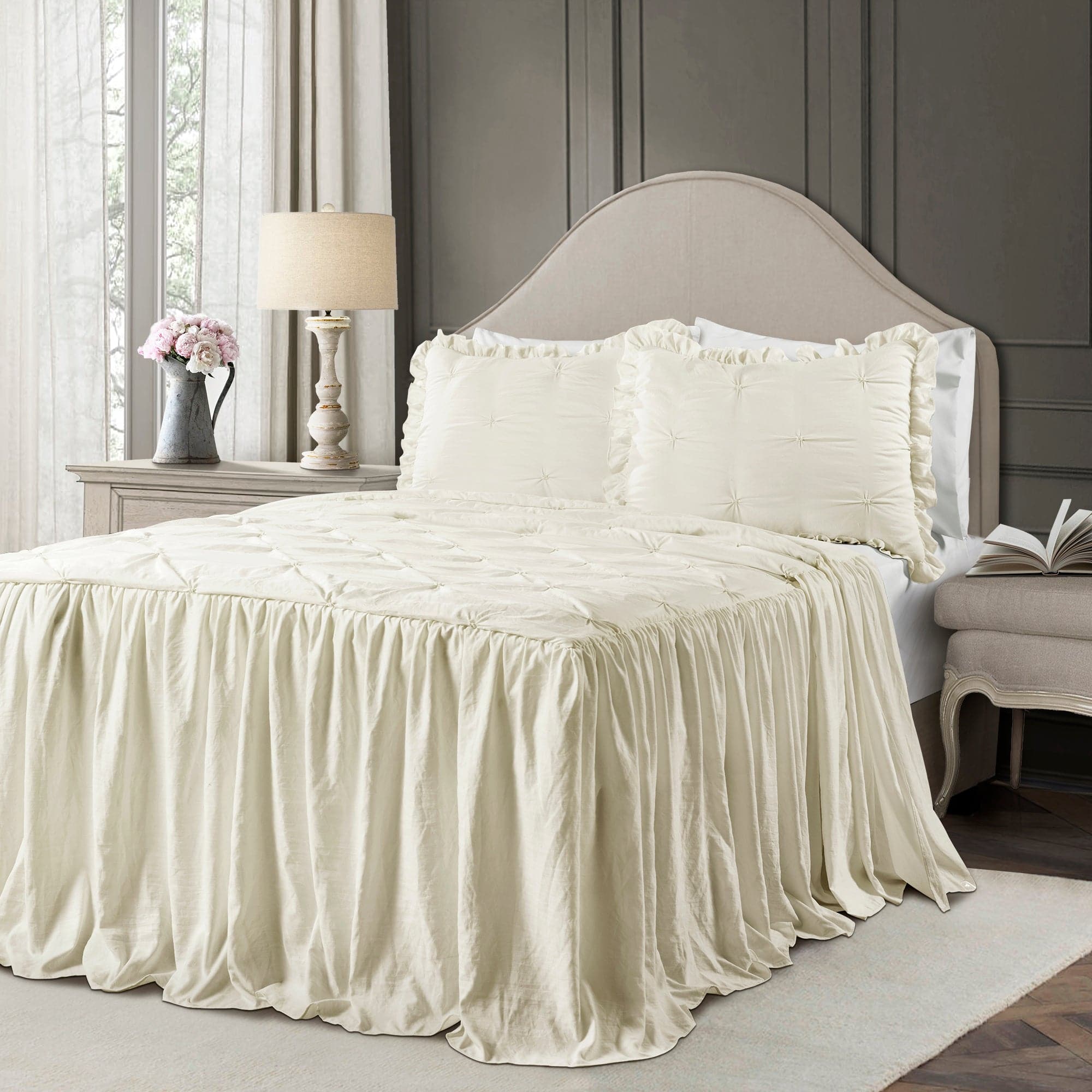 Ravello Pintuck Ruffle Skirt Bedspread Set - Elegant Queen Size Bedding with Ruffled Design for Master Bedroom Decor | Perfect for Guest Rooms, Hotels & Luxury Home Styling