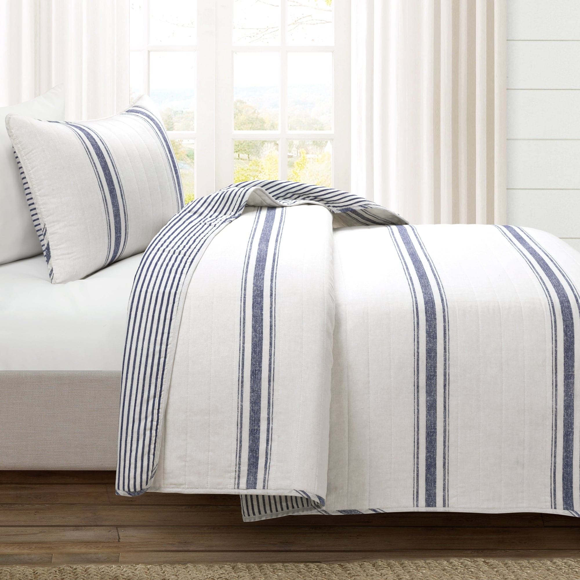 Farmhouse Stripe Reversible Cotton Quilt Set - King Size, Soft & Breathable Bedding for All Seasons - Perfect for Cozy Bedrooms, Guest Rooms & Vacation Homes