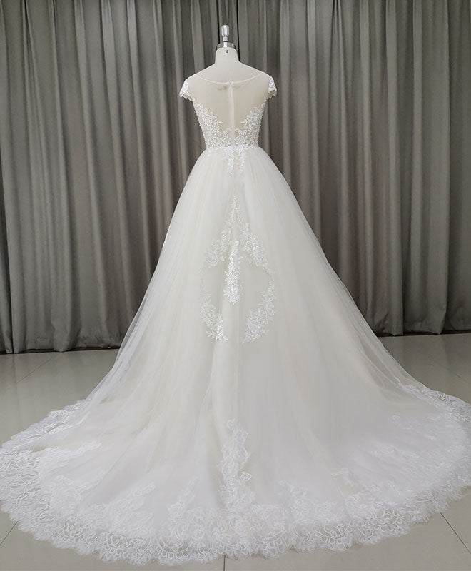 Elegant Light Champagne Tulle Lace Long Wedding Dress - Romantic Lace Bridal Gown for Church Ceremony & Beach Weddings