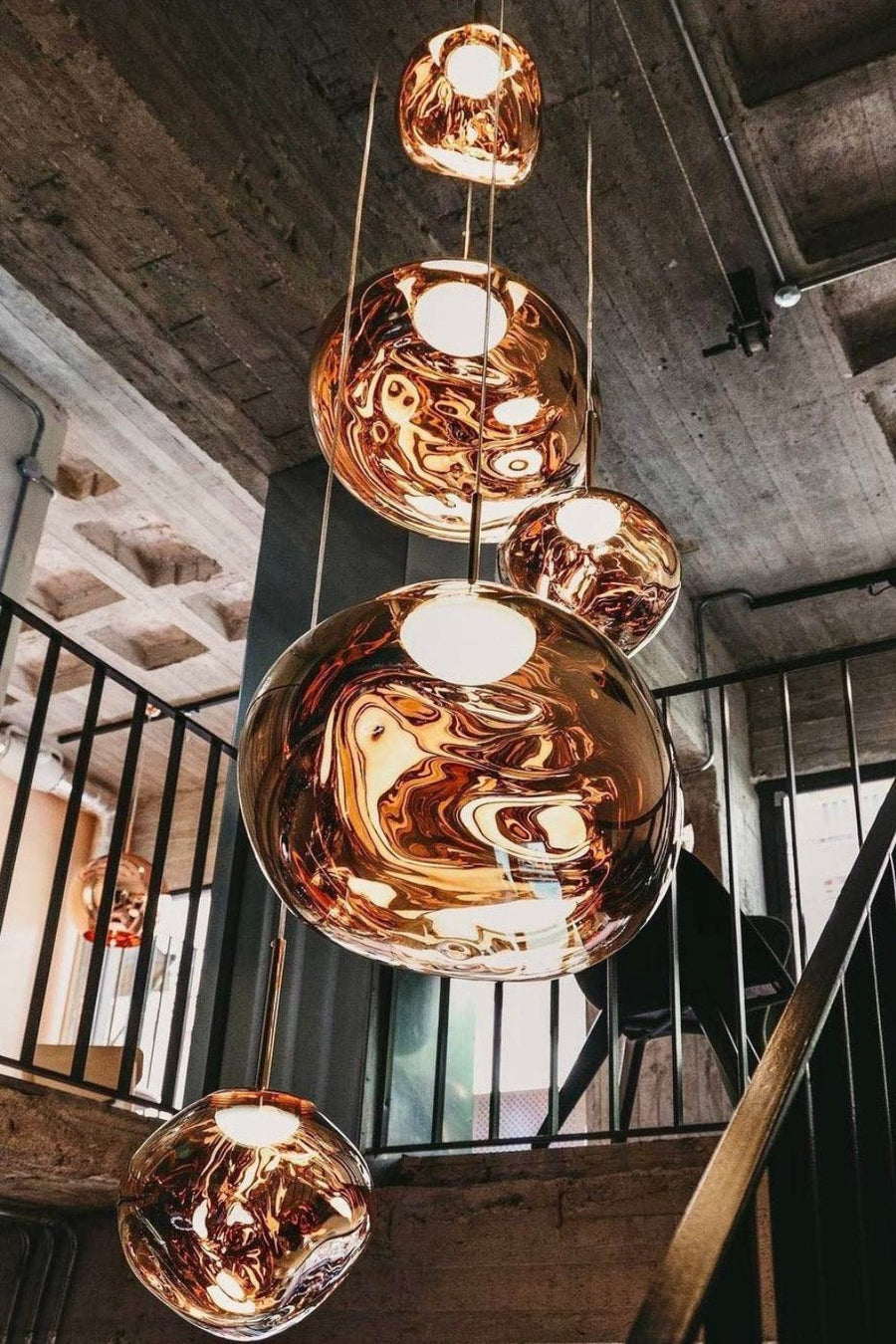 Modern Lava Pendant Lamp - Stylish Volcanic Glass Ceiling Light Fixture for Living Room, Bedroom & Dining Room Decor
