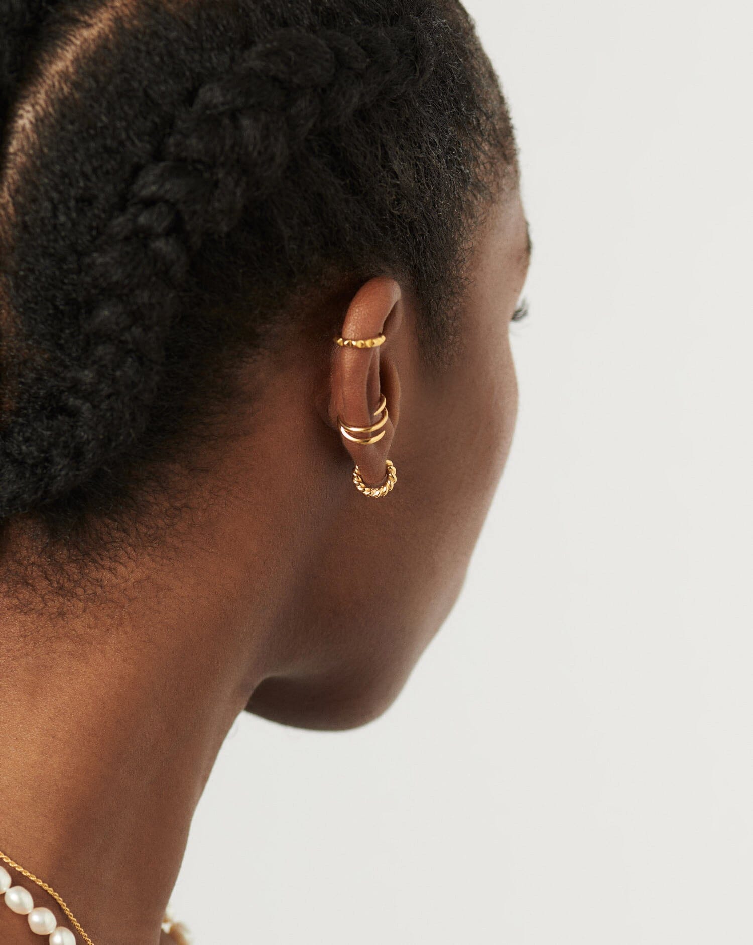 18k Gold Vermeil Twisted Helical Huggie Earrings – Elegant Hoop Earrings for Women, Perfect for Everyday Wear, Parties, and Special Occasions