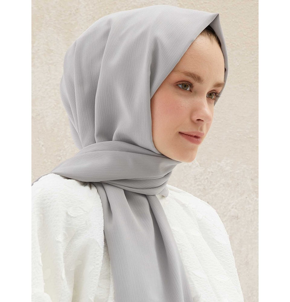 Premium Crinkle Medine Hijab Shawl - Soft & Breathable Gray Scarf for Women - Perfect for Prayer, Modest Fashion & Everyday Wear
