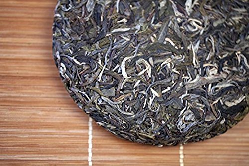 Premium 600g Unfermented Pu-erh Black Tea Cake - Rich Flavor for Daily Brewing, Gifting & Relaxation
