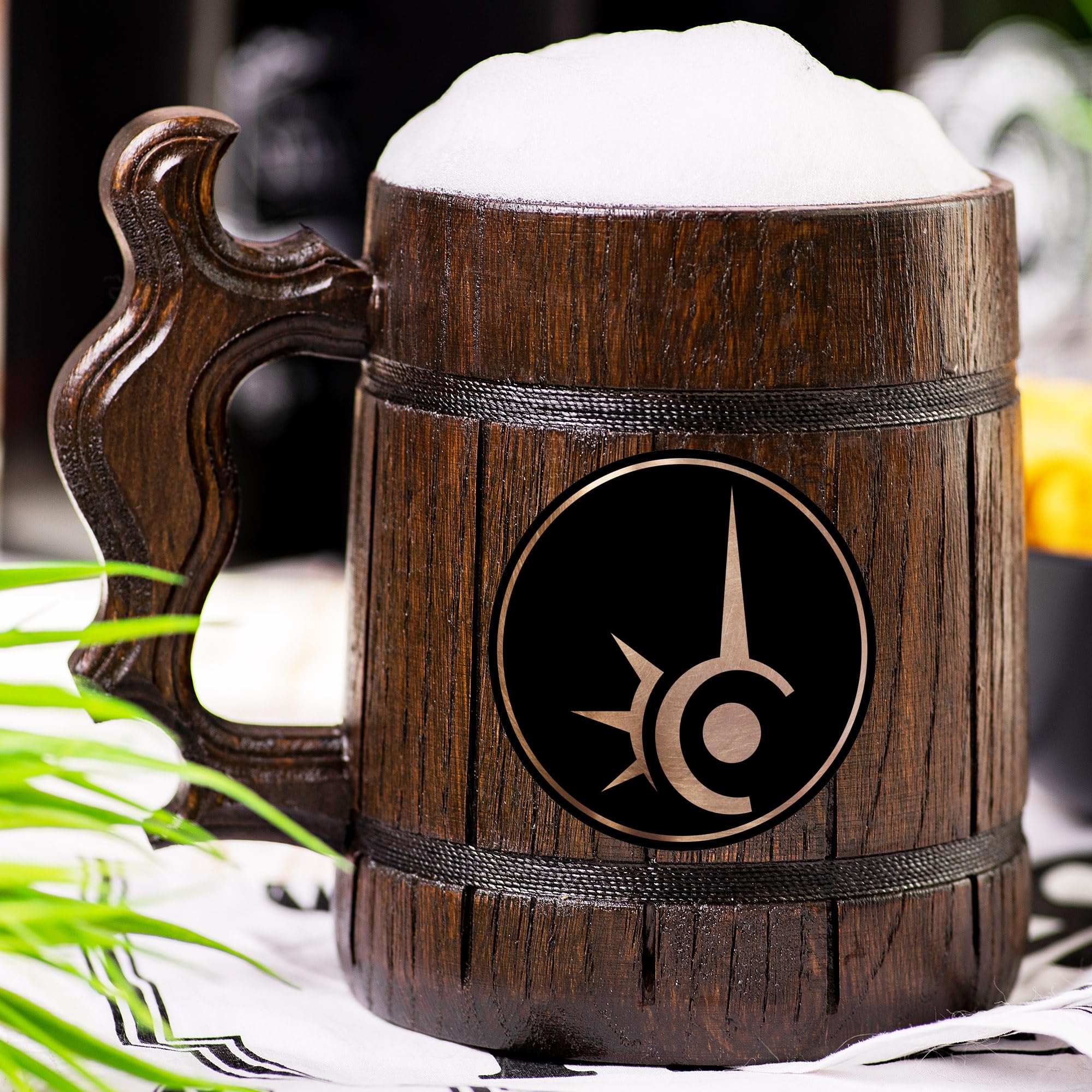 FF XIV Red Mage Custom Beer Mug - Personalized Stein & Wooden Tankard | Unique Gamer Geek Gift for Men, Him, Dad, Father | Anniversary, Birthday, Wedding Present | Perfect for Gaming Parties, Fantasy Themed Events & Collectors