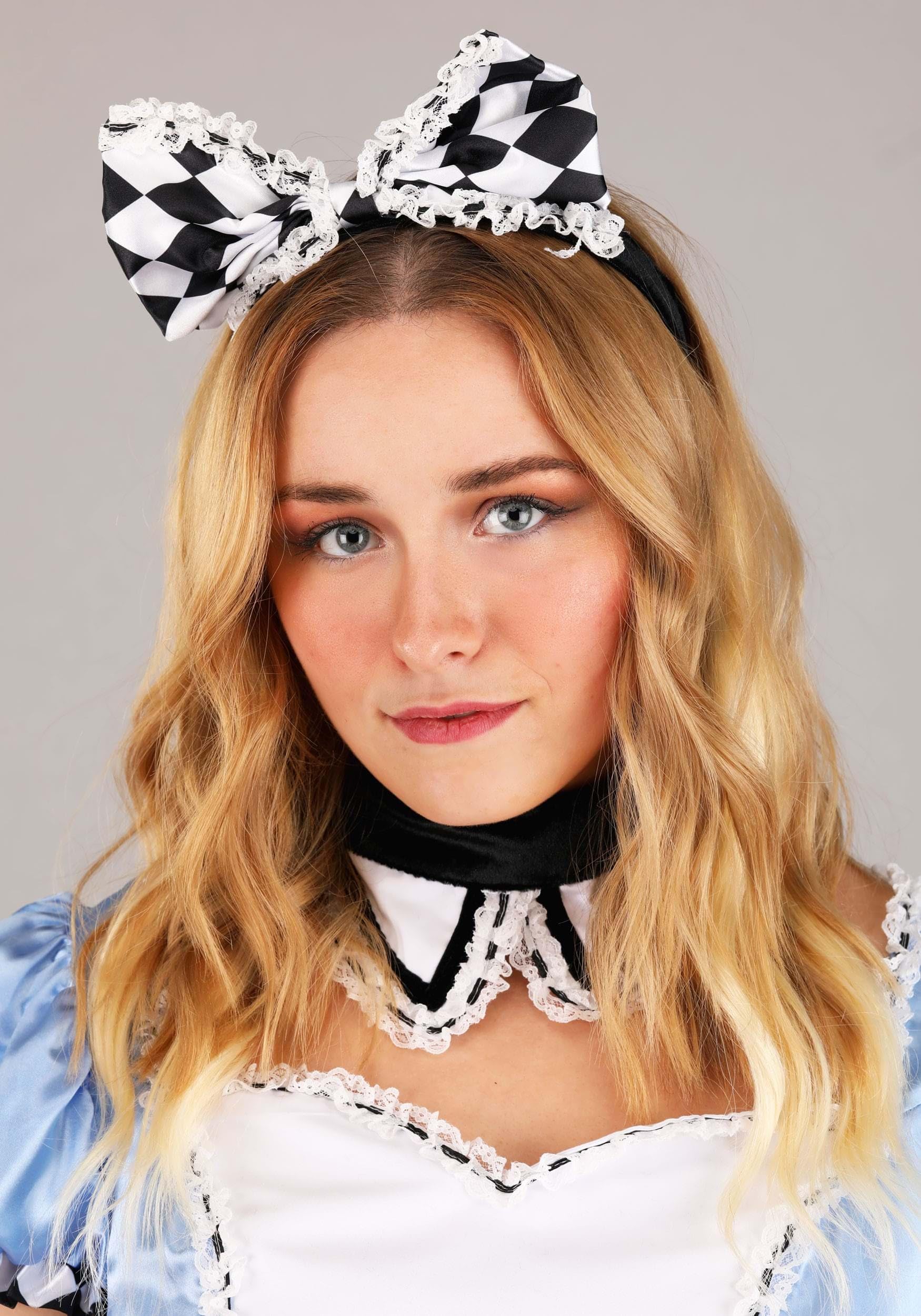 Elegant Alice in Wonderland Costume for Women - Adult Halloween Cosplay Dress for Parties & Themed Events