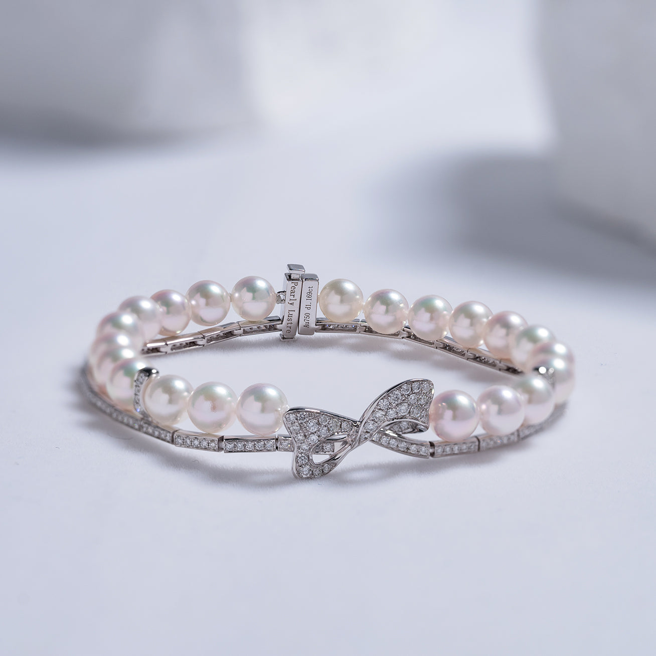 18K Solid Gold Diamond Akoya Pearl Bracelet for Women - Elegant Luxury Jewelry Gift for Anniversary, Birthday & Special Occasions | KB00026