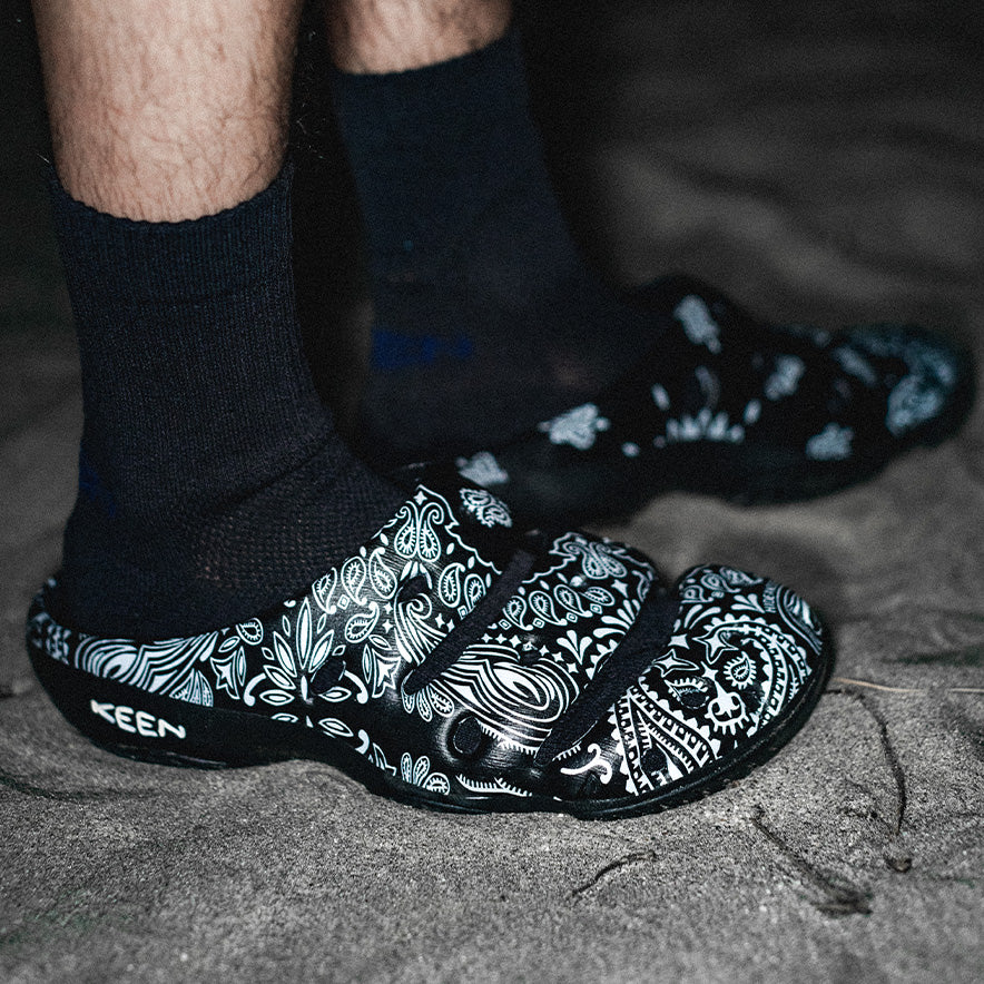 Men's Yogui Arts Clog x Hide and Seek | H&S Black Slip-On Shoes - Comfortable House Slippers for Indoor & Outdoor Wear