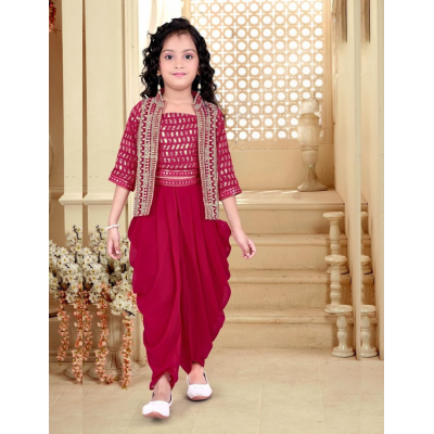 Elegance Redefined: The Story of Aisha's Unforgettable Evening