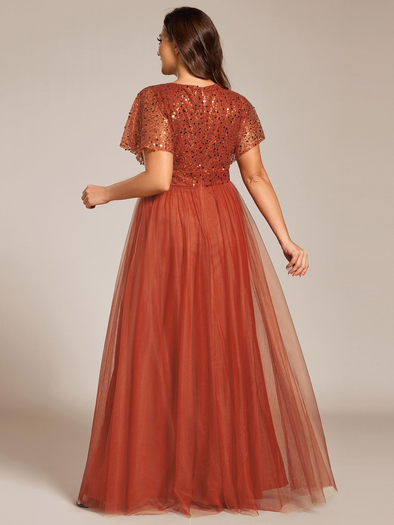 Ever-Pretty Plus Size Women's V-Neck Sequin A-Line Evening Dress - Short Sleeve Formal Gown for Curvy Figures | Perfect for Prom, Wedding Guest & Special Occasions
