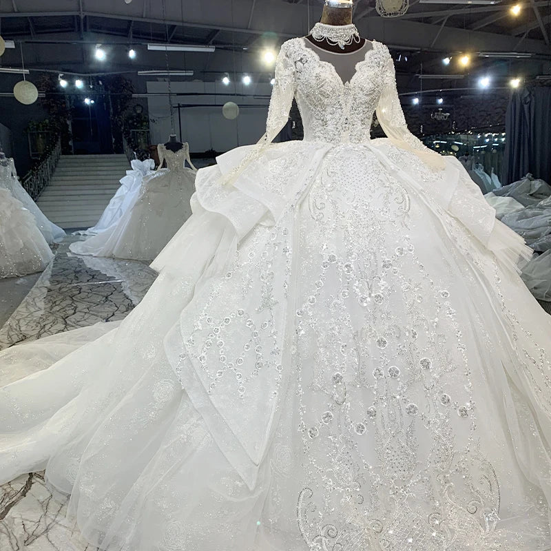Elegant Lace Ball Gown Wedding Dress with Intricate Beading & O-Neck Long Sleeves - Perfect for Bridal Ceremonies, Formal Events & Vintage-Themed Weddings
