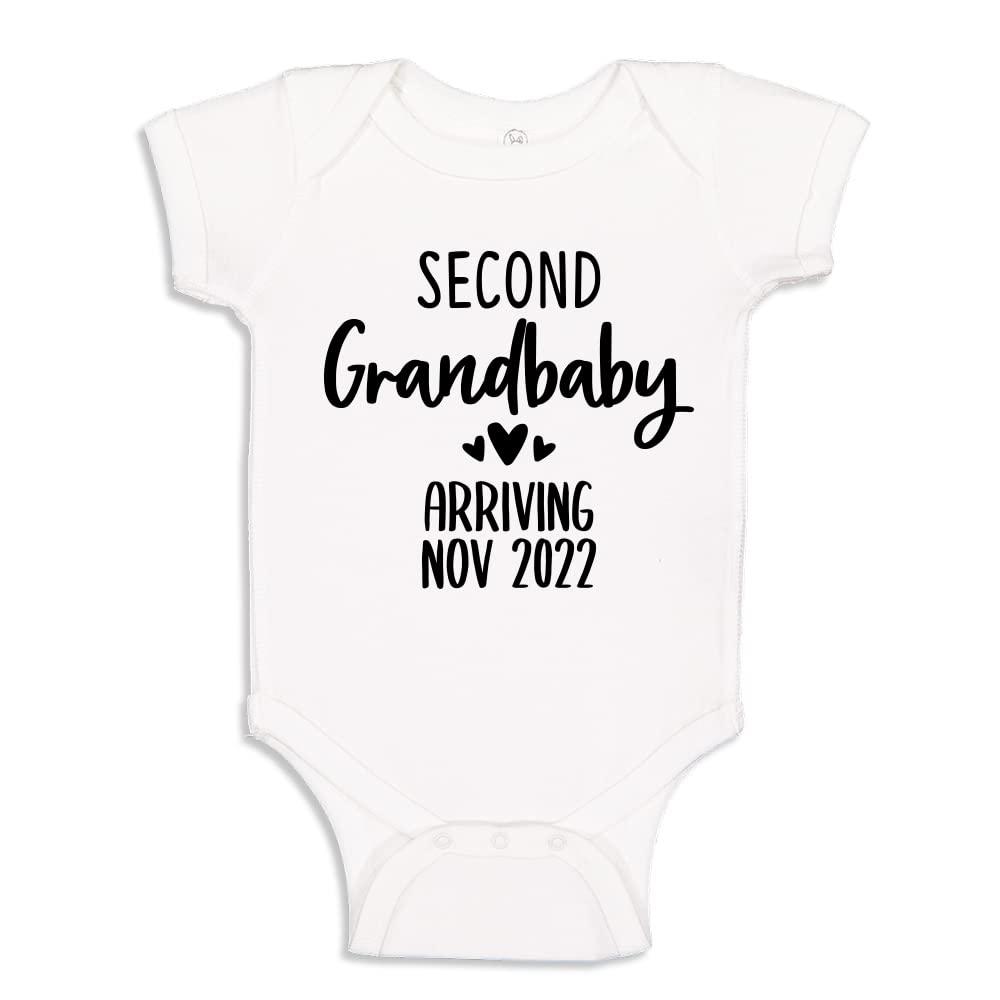 Custom Baby Announcement Bodysuit - Personalized Due Date Shirt for Grandparents | Newborn Reveal Gift for Grandma & Grandpa | Perfect for Gender Reveal Parties & First-Time Grandparent Gifts