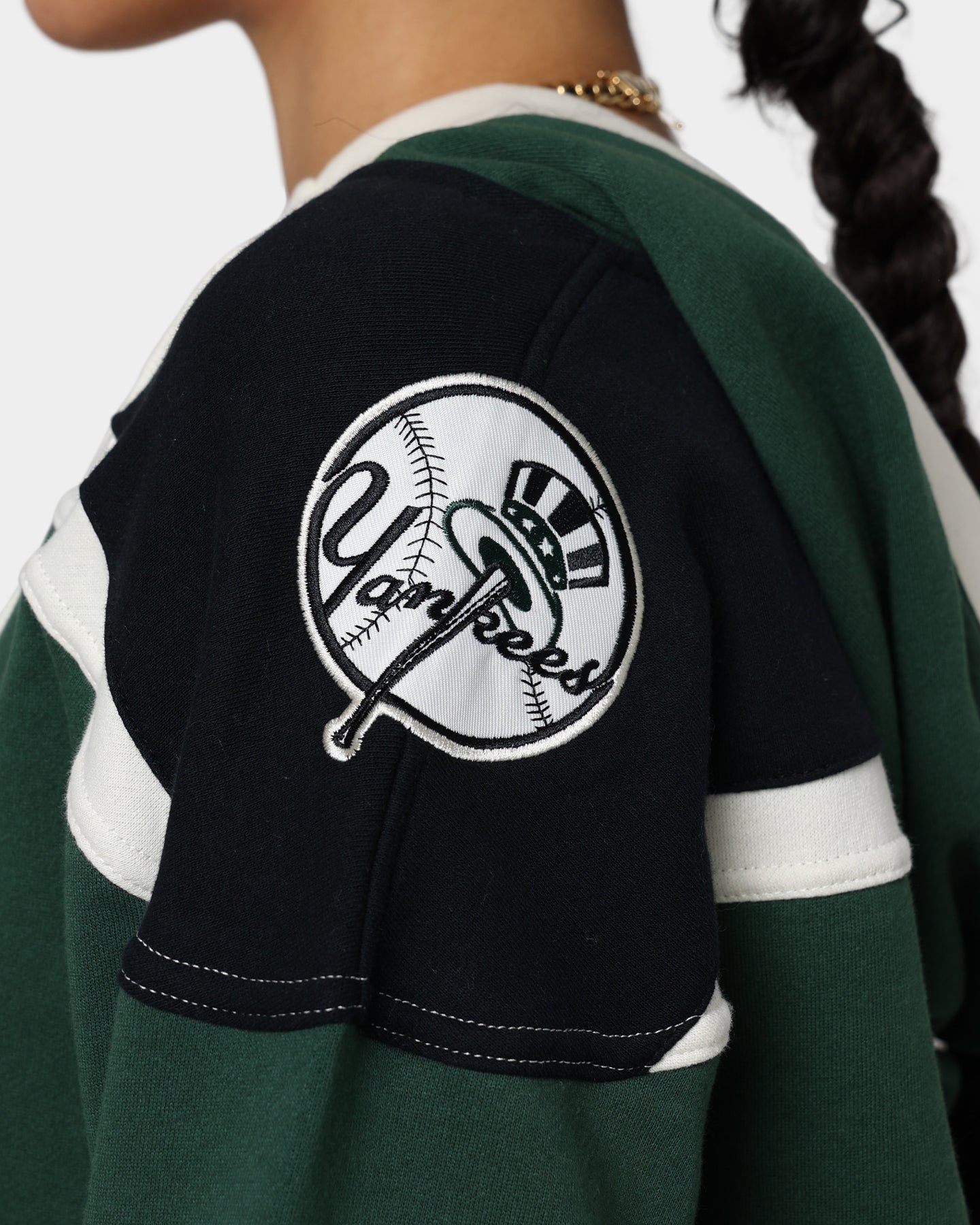 47 Brand New York Yankees Superior Lacer Hoodie for Men - Dark Green Pullover Sweatshirt with Adjustable Drawstring Hood - Perfect for Baseball Games, Casual Wear & Outdoor Activities