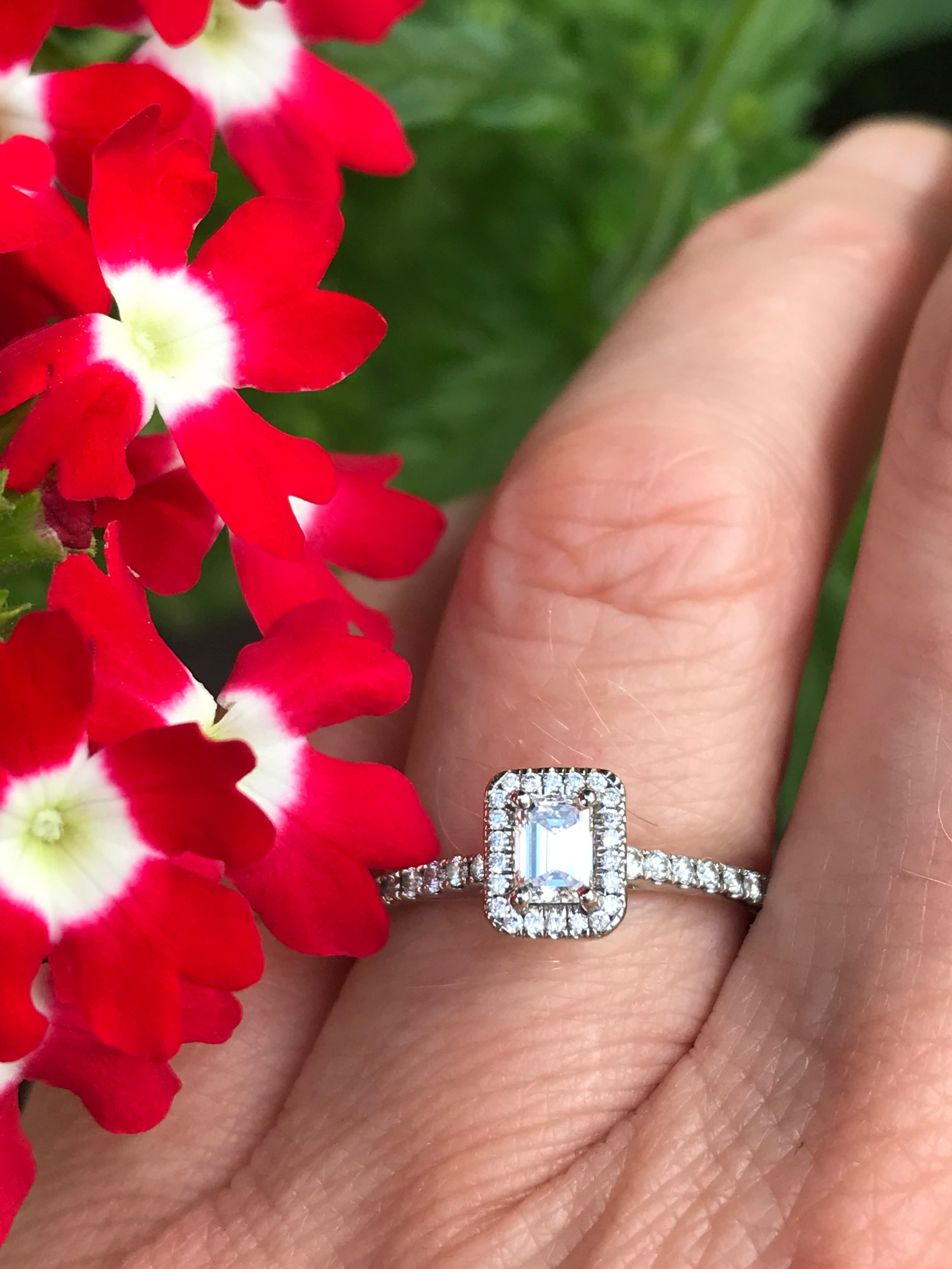 0.27ct Certified Natural Emerald Cut Platinum Diamond Ring - Elegant Engagement & Wedding Jewelry for Women