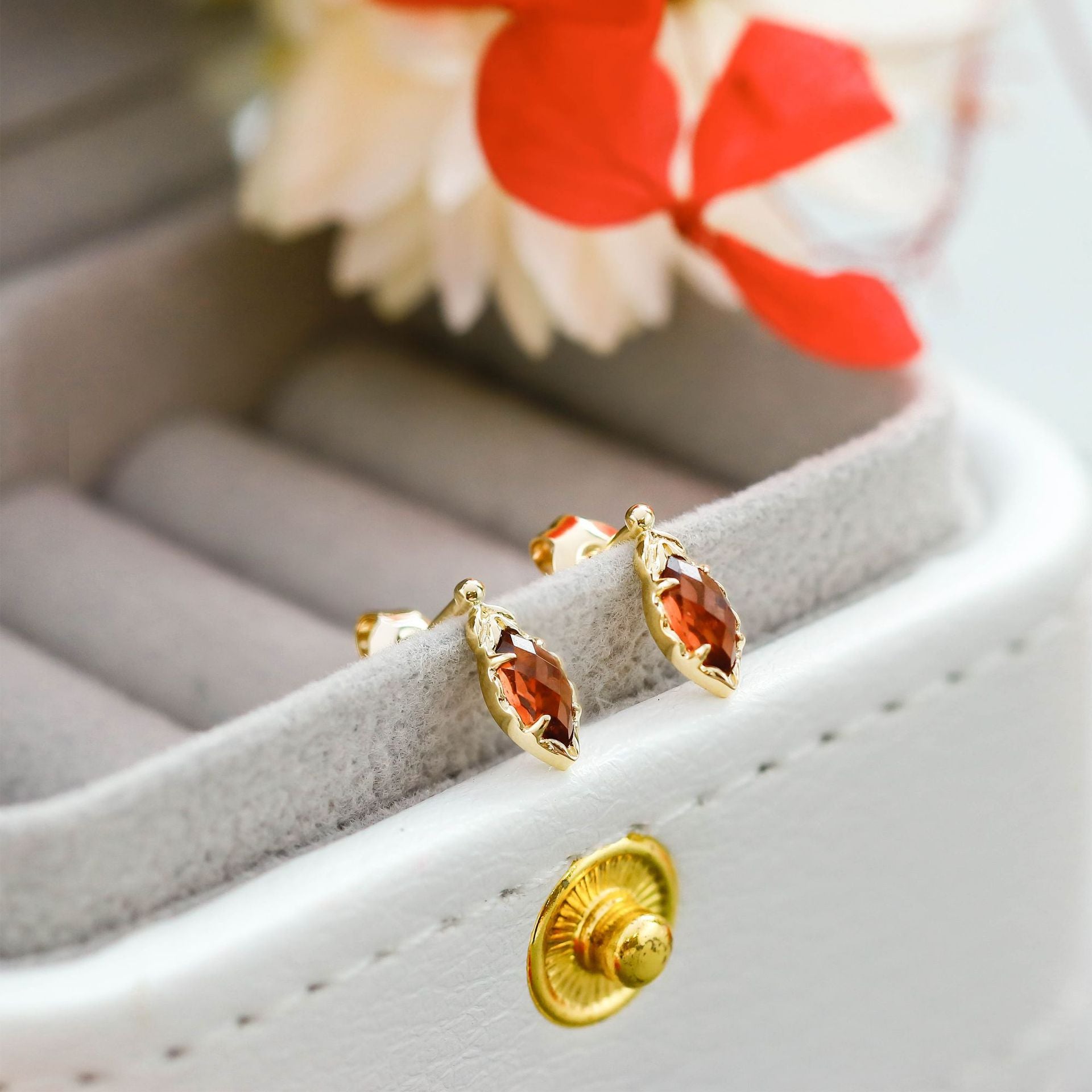 Marquise Red Garnet January Birthstone Ring & Earrings Set | KE178 | Perfect Gift for Birthdays, Anniversaries & Special Occasions