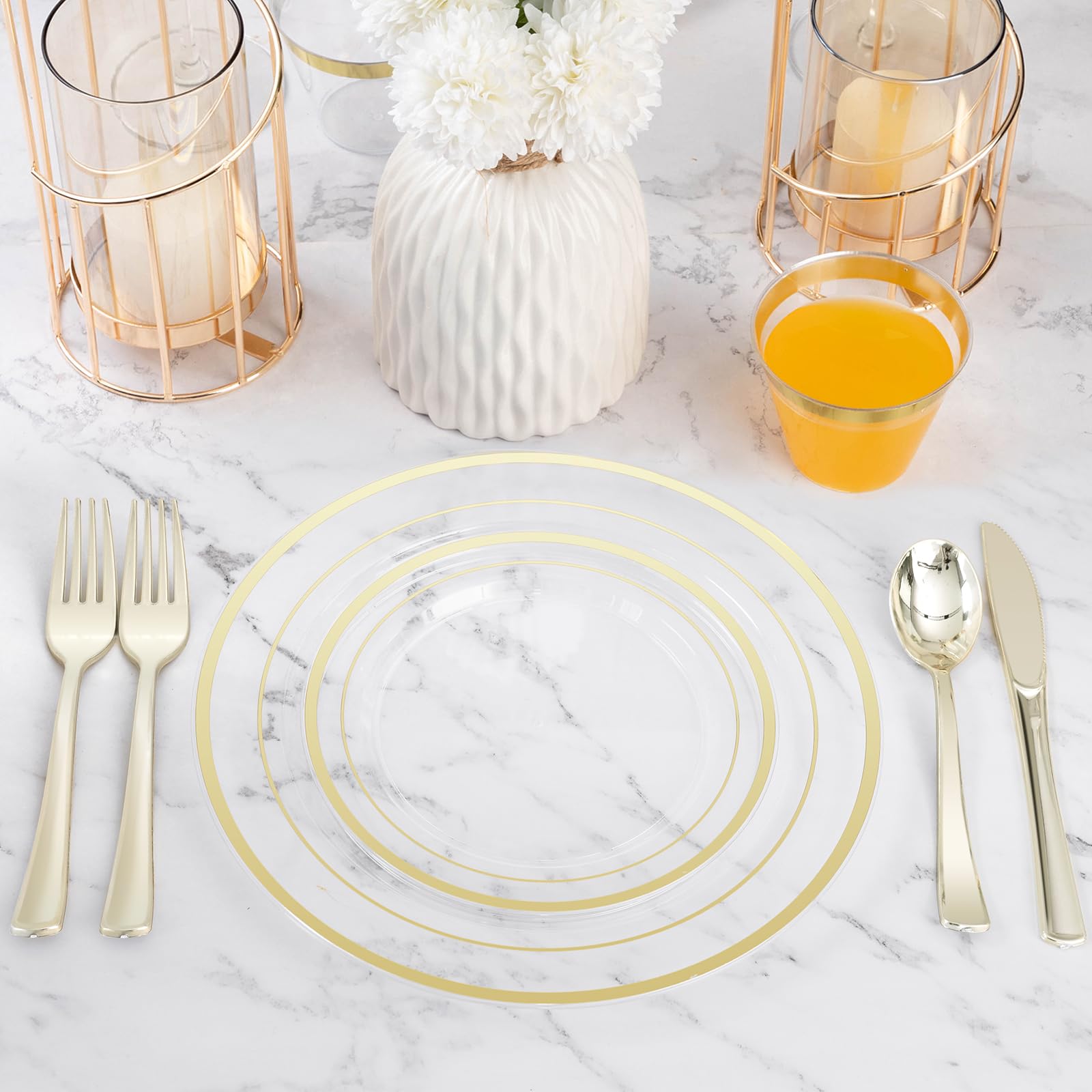 600-Piece Clear Gold Plastic Plate Set - Elegant Disposable Dinnerware for 100 Guests | Perfect for Weddings, Parties, Birthdays & Events (200 Plates, 200 Forks, 100 Spoons, 100 Knives) | Ideal for Catering, Buffets & Outdoor Gatherings