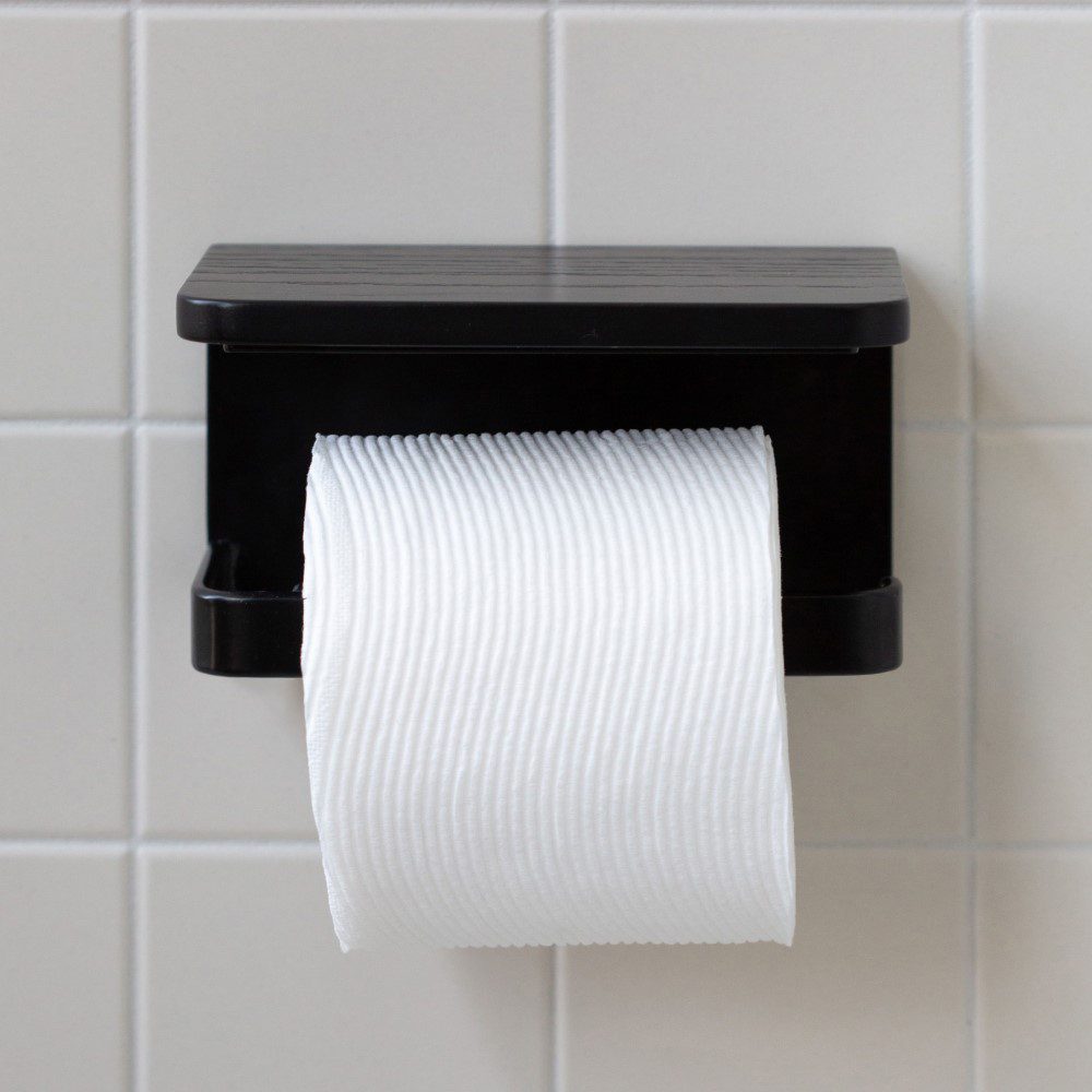 DESIGNSTUFF Black Single Toilet Paper Holder with Shelf - Bathroom Storage Organizer for Small Spaces & Modern Home Decor