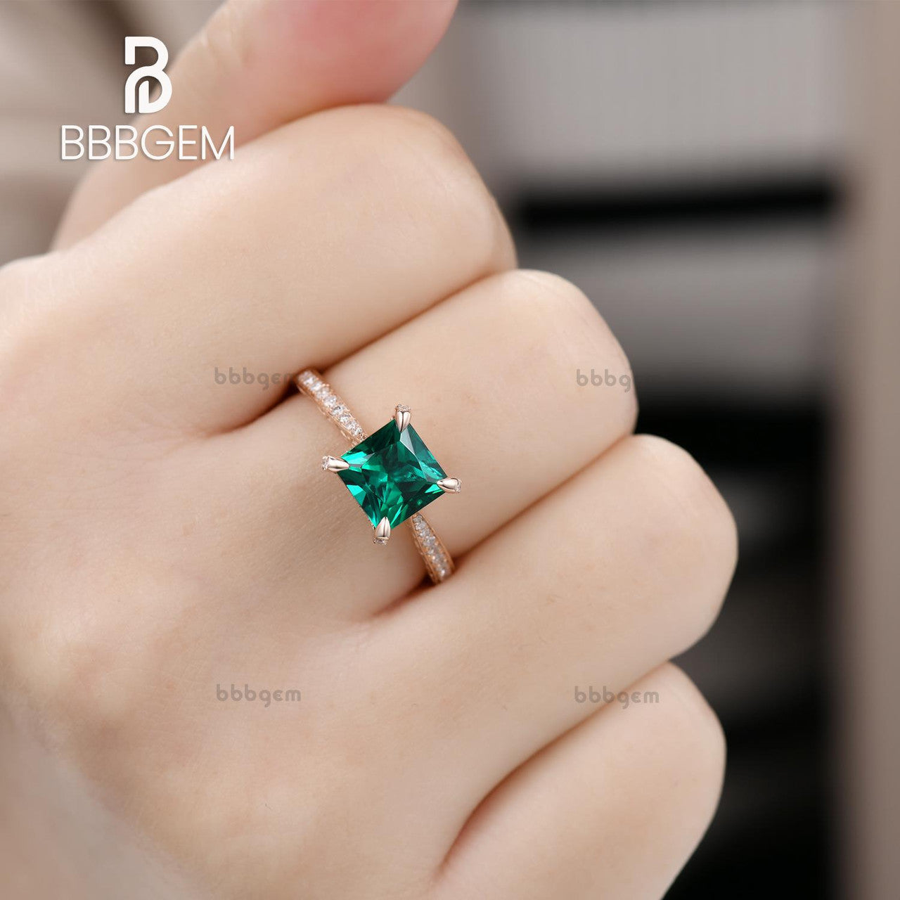 7mm Princess Cut Lab-Created Emerald & Diamond Engagement Ring - Tapered Band Filigree Cathedral Setting for Weddings & Proposals