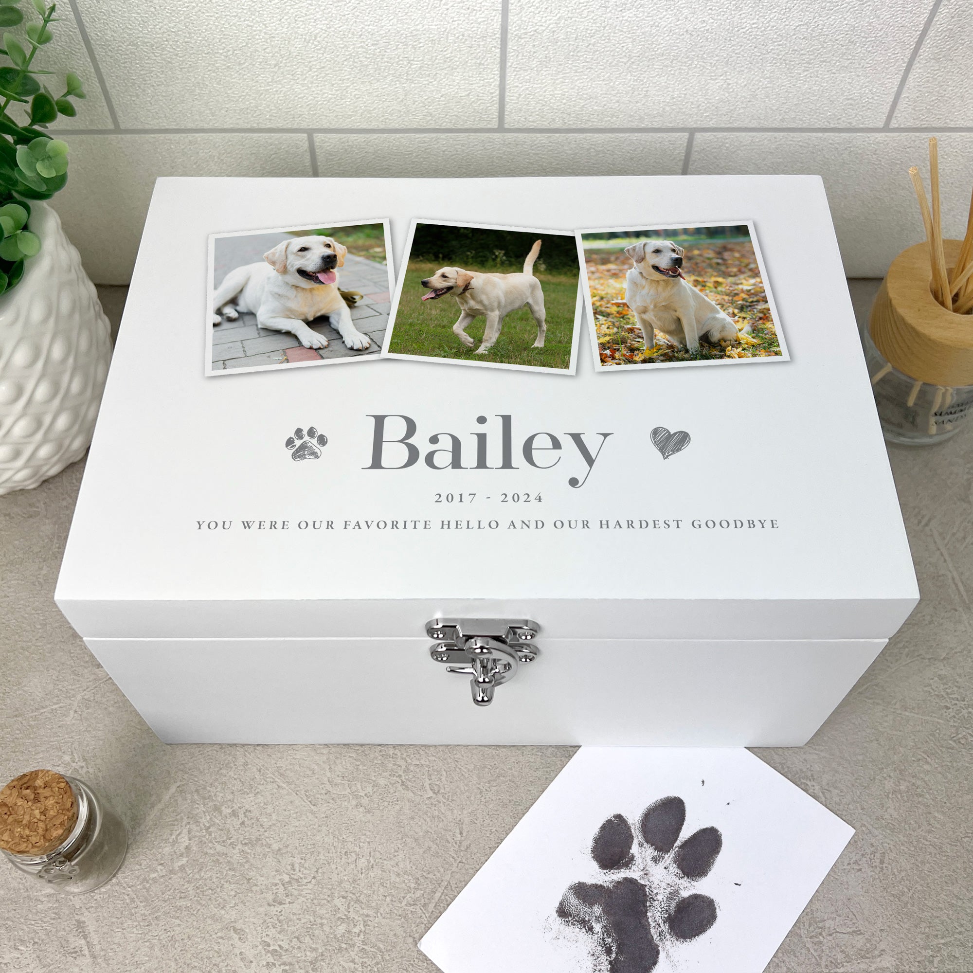 Personalized Pet Memorial Keepsake Box - Engraved White Wooden Photo Frame for Dogs & Cats - 3 Sizes (22cm, 27cm, 30cm) - Perfect for Pet Ashes, Collars & Memories - Home Memorial Display & Gift Idea