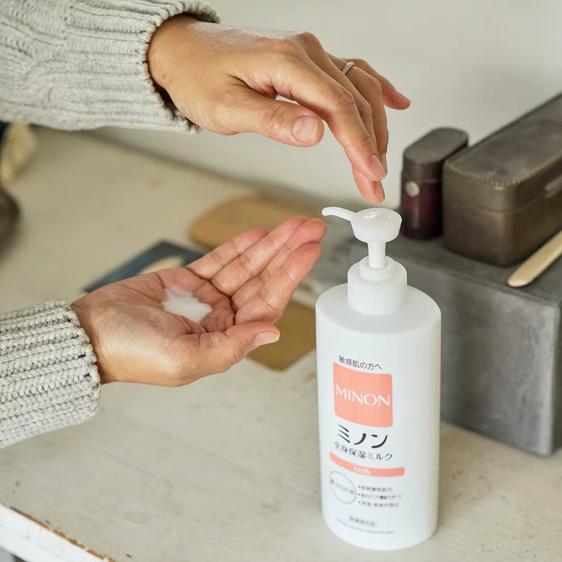 Minon Moisturizing Body Milk for Sensitive Skin 400ml - Hypoallergenic, Fragrance-Free Lotion for Dry & Itchy Skin - Perfect for Daily Hydration & Eczema Care