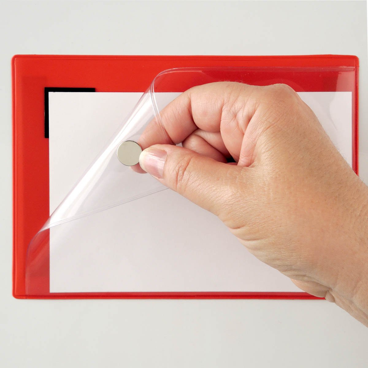 StoreSMART® Magnetic Closure 