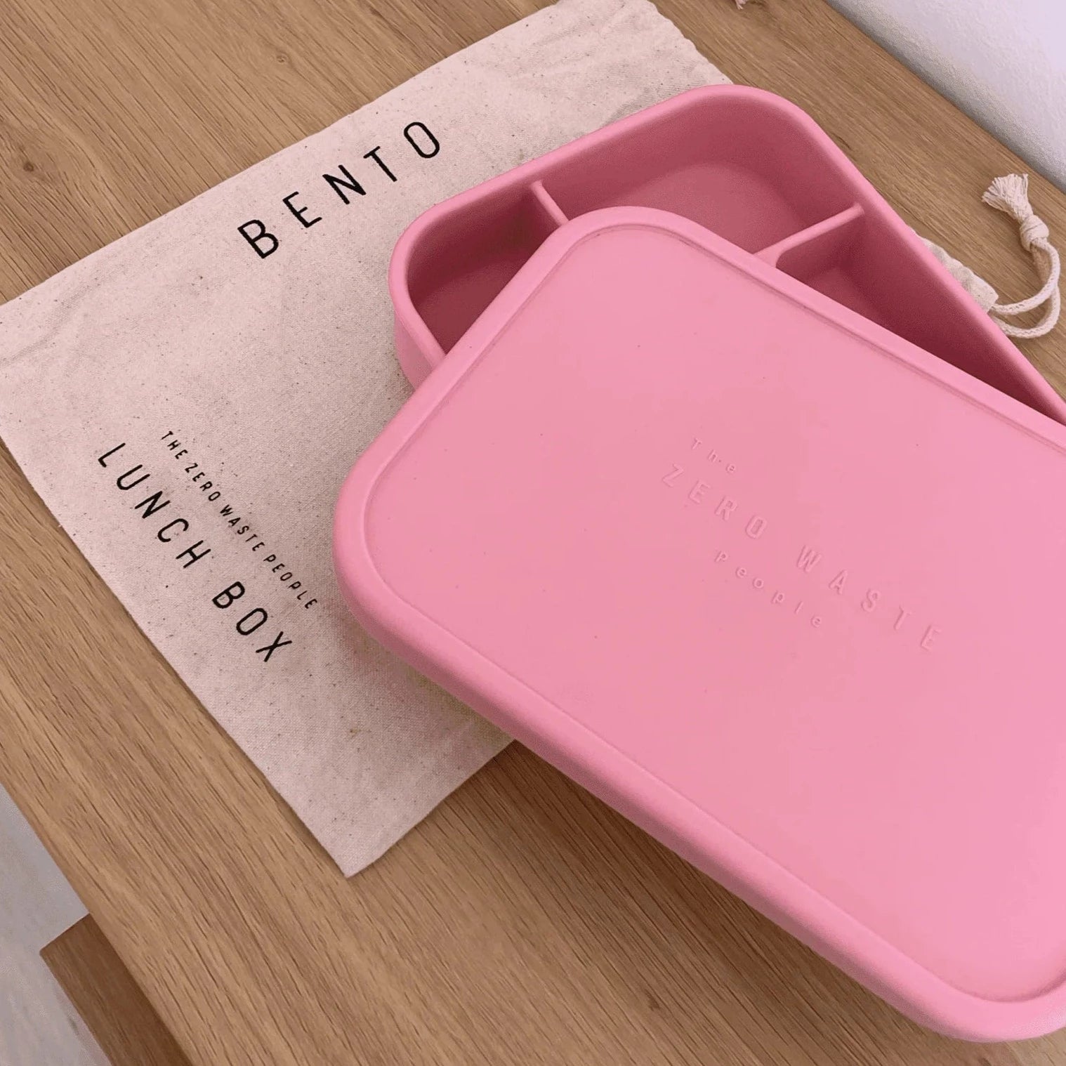 Eco-Friendly Silicone Lunch Box - BPA-Free, Reusable & Leak-Proof Food Container for Meal Prep, School, Office & Picnics - Watermelon Design
