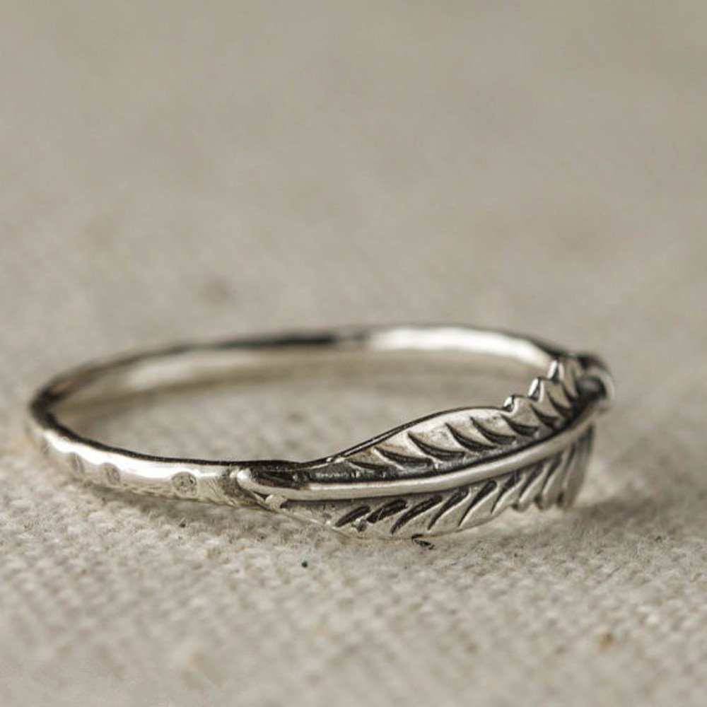 Antique Sterling Silver Feather Ring for Women - Elegant Stackable Wedding Band, Bridal Jewelry Gift - Perfect for Engagement, Anniversary, and Everyday Wear