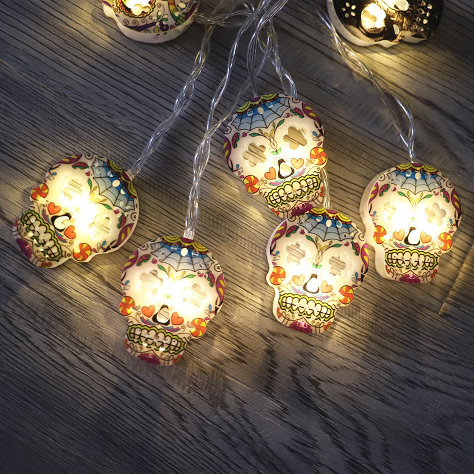 Halloween LED Skull Lamp Decorations - 10-Light 1.5m Battery-Operated Flat Skull String Lights for Spooky Party, Home, and Outdoor Decor