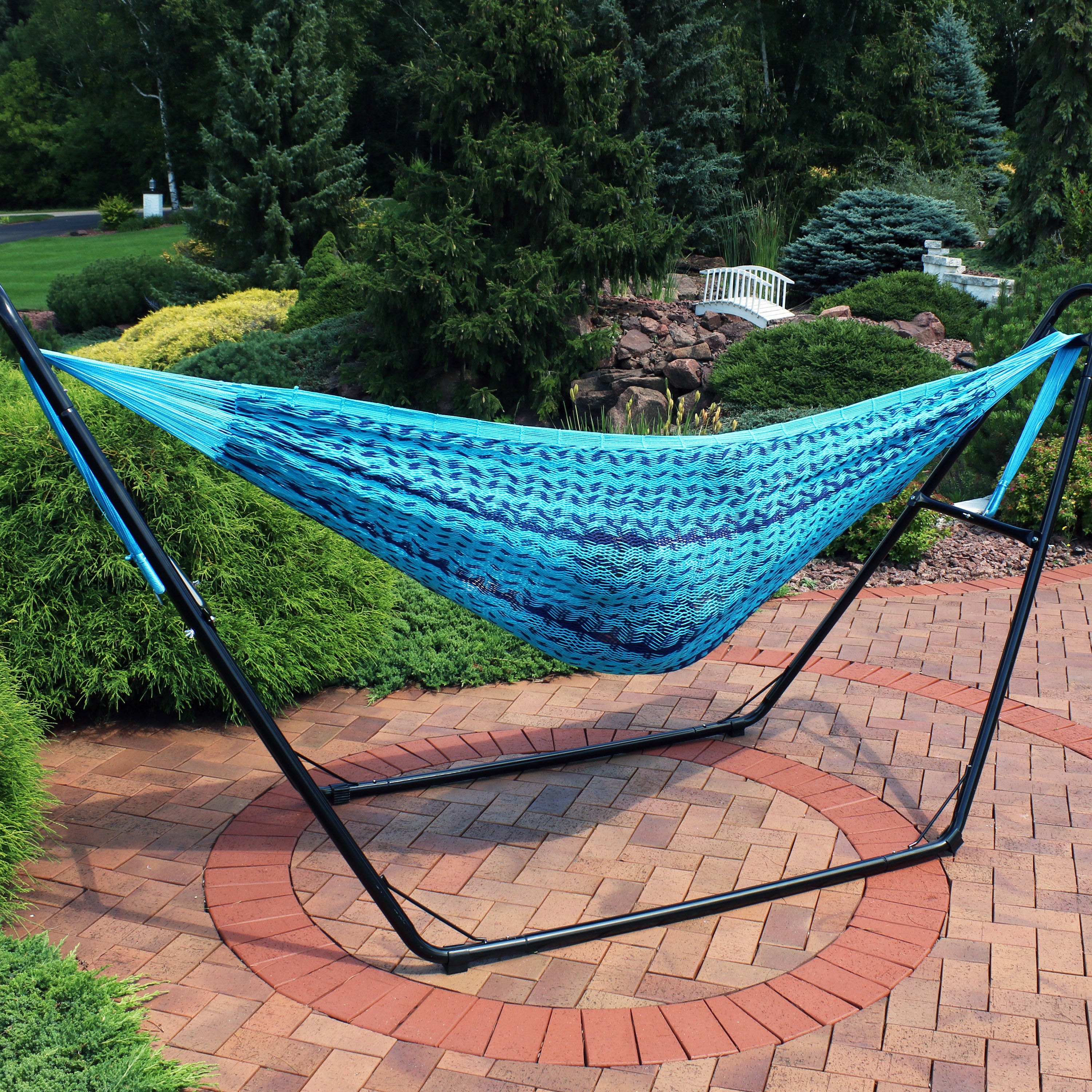 Sunnydaze Family Size Handwoven Thick Cord Mayan Hammock - Durable & Comfortable Outdoor Hammock for Backyard, Patio, Beach & Camping