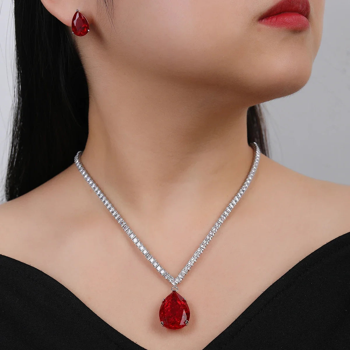 Elegant CZ Water Drop Cubic Zirconia Pendant Necklace & Earrings Set - Women's Bridal Wedding Jewelry Gift - Perfect for Weddings, Anniversaries and Special Occasions