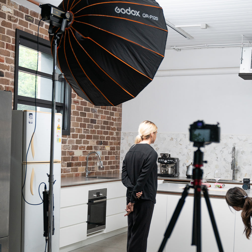 Godox QR P120 Quick Release Parabolic Softbox for Bowens Mount - Professional Photography Lighting Modifier for Portraits, Product Shoots & Studio Use (Demo Stock)