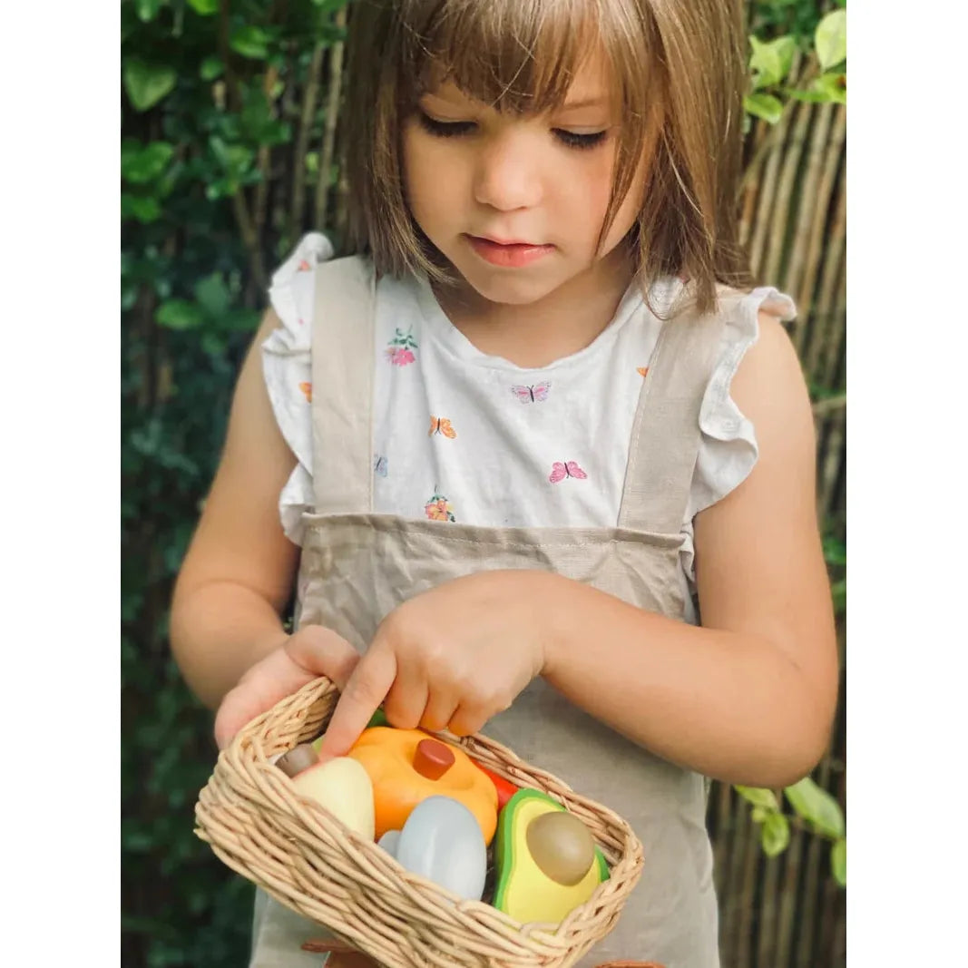 Fresh Organic Vegetables Basket - Farm to Table Veggie Box for Healthy Eating - Perfect for Meal Prep, Vegan Diets & Family Dinners