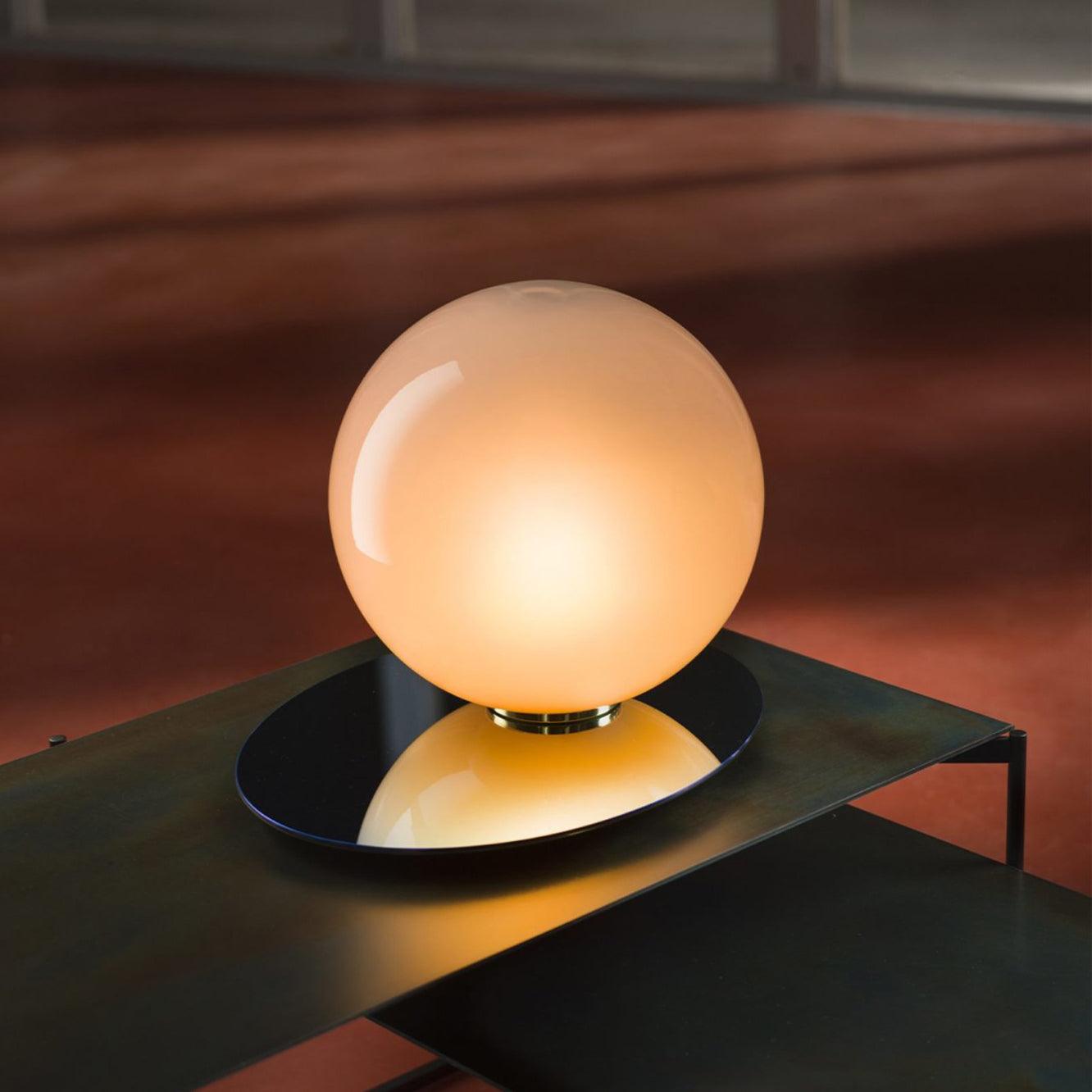 Modern Umbra Table Lamp - Adjustable LED Desk Light for Home & Office - Perfect for Reading, Working & Decor