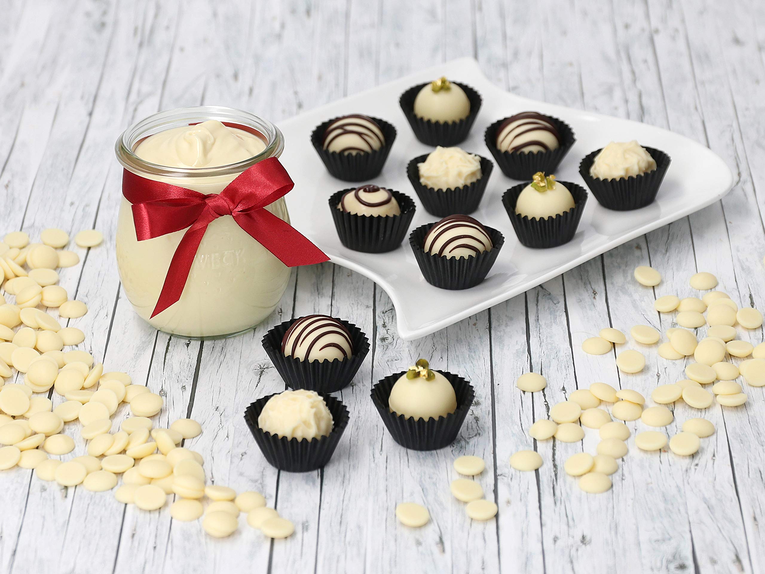 Premium Callebaut White Chocolate Callets 1kg - High-Quality Baking Chocolate for Chocolates, Desserts & Cakes - Perfect for Professional Chefs, Home Bakers & Chocolate Making