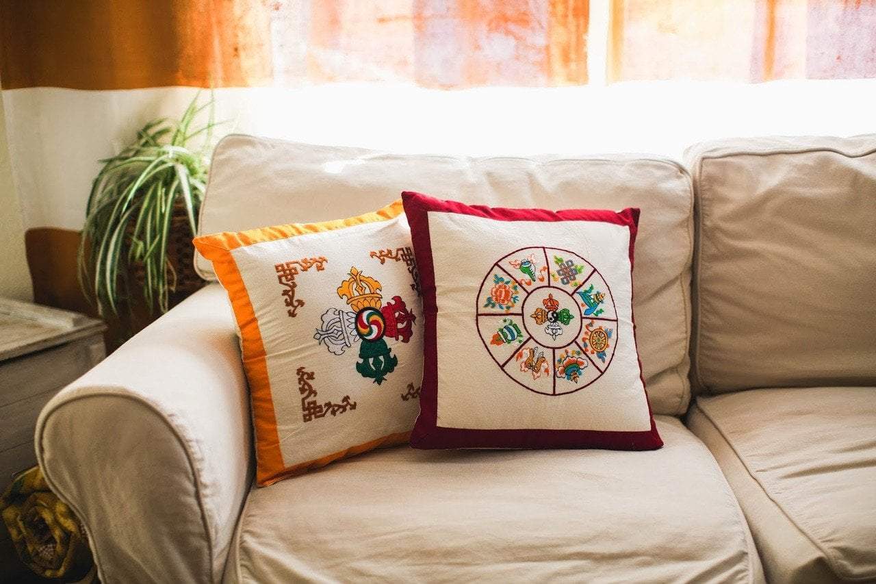 8 Auspicious Pillow - Lucky Decorative Throw Pillow for Home, Bedroom, Sofa | Feng Shui Cushion for Good Fortune & Positive Energy | Perfect for Living Room Decor, Meditation Space & Gift Giving