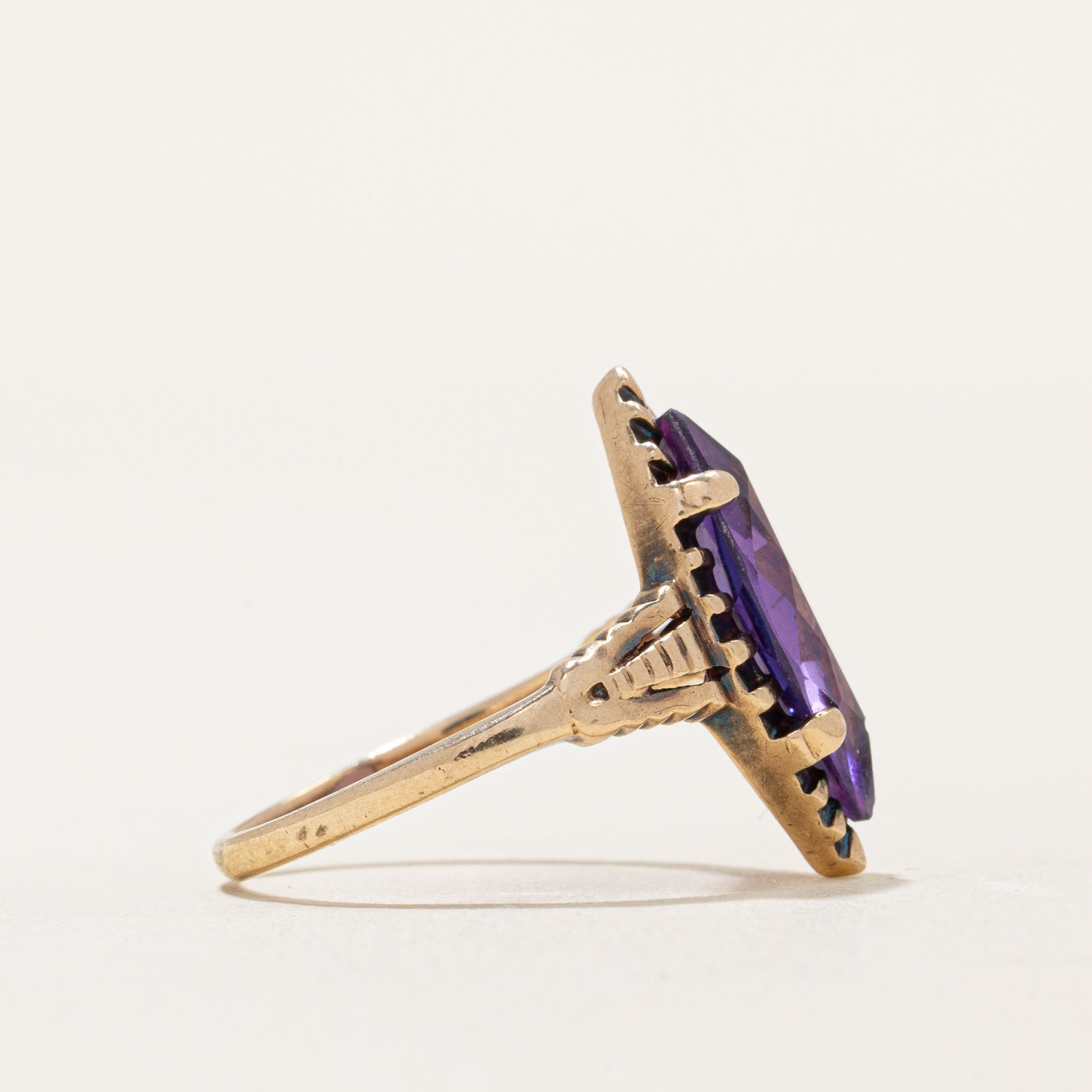 2.56ct Lab-Created Color Changing Sapphire Ring - Size 6.5 | Perfect for Engagement, Anniversary & Special Occasion Gifts