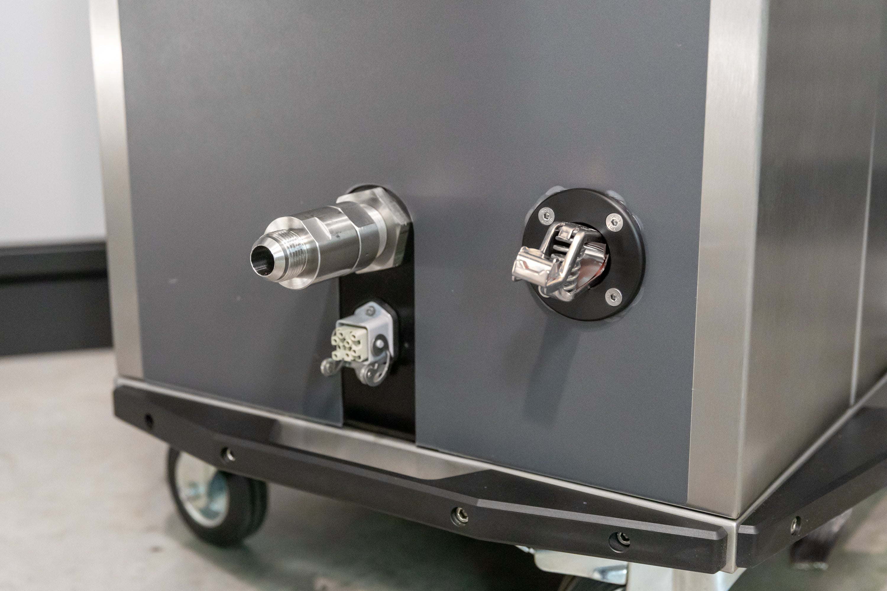 ICS IC 410 S PLUS Dry Ice Blasting Machine - Professional Cleaning Equipment for Industrial Use, Automotive, and Food Processing