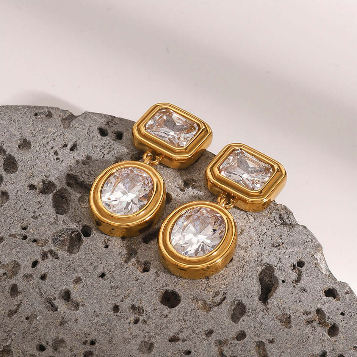 Vintage Gold Geometric Dangle Earrings for Women - Retro Chic Statement Jewelry | Perfect for Parties, Weddings & Everyday Wear | JDE024
