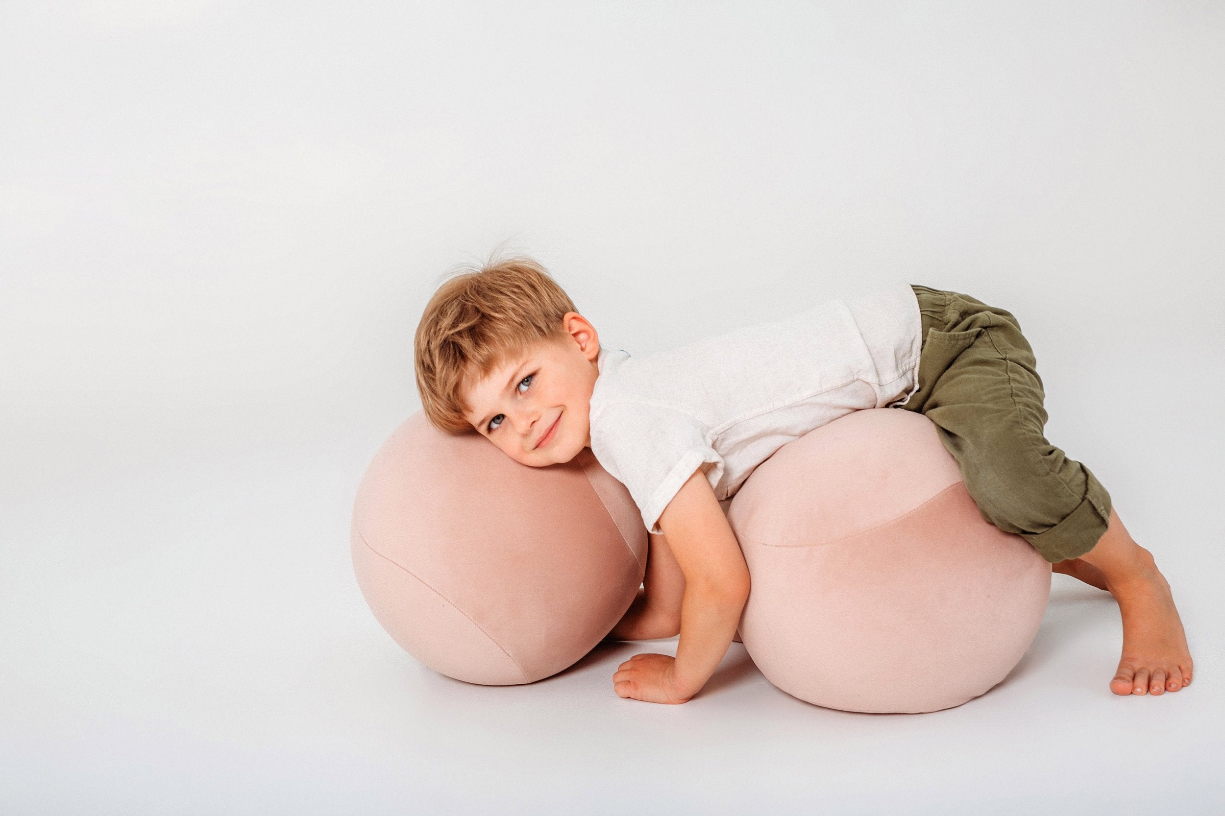 Noom Gropius Baby Spheric Ottoman - Modern Nursery Pouf with Storage, Soft Round Footstool for Kids Room Decor | Perfect for Playrooms, Bedrooms & Daycare Centers