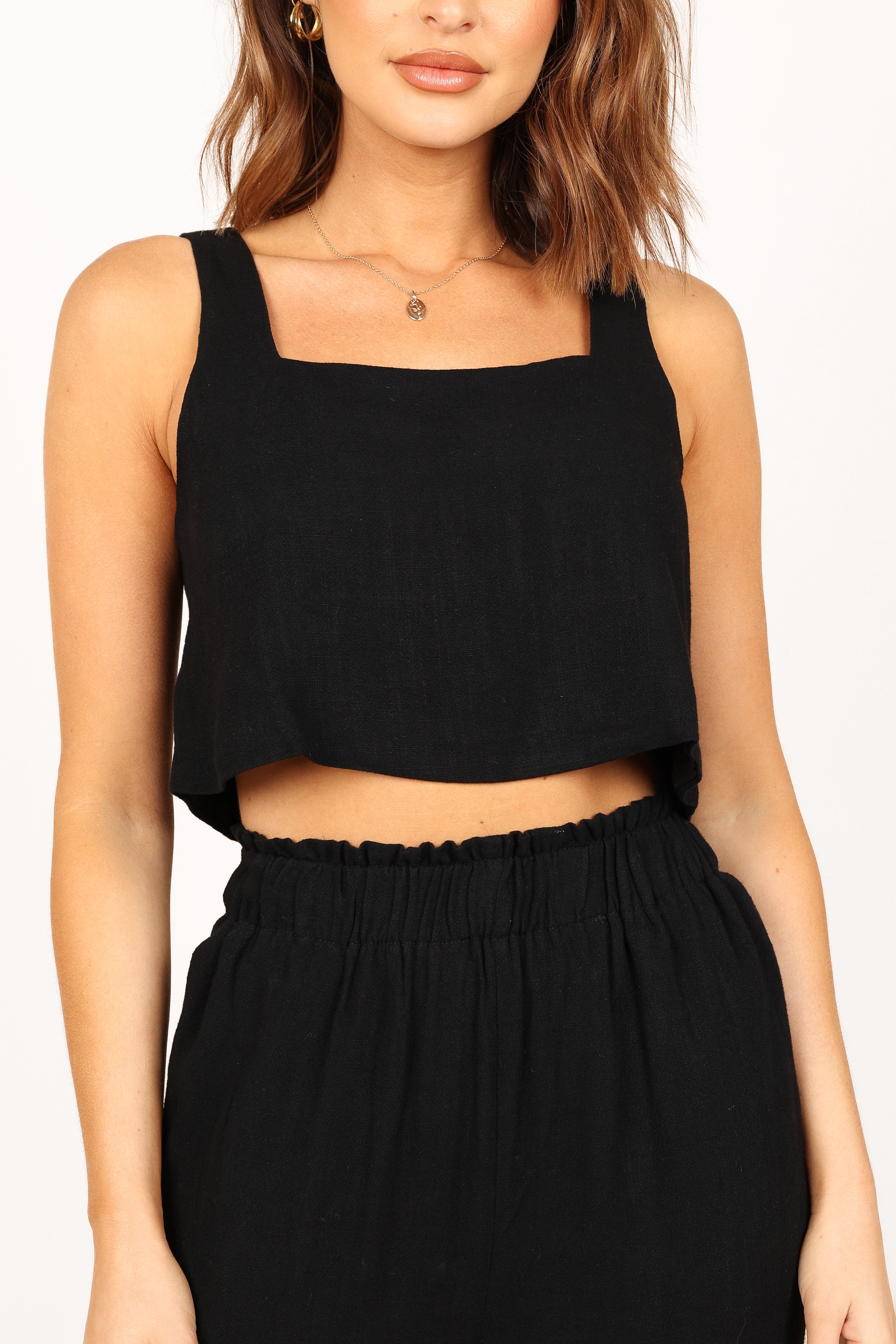 Eleanor Cropped Top Women's Fashion Black Short Sleeve Shirt - Perfect for Summer Outfits, Casual Wear & Street Style