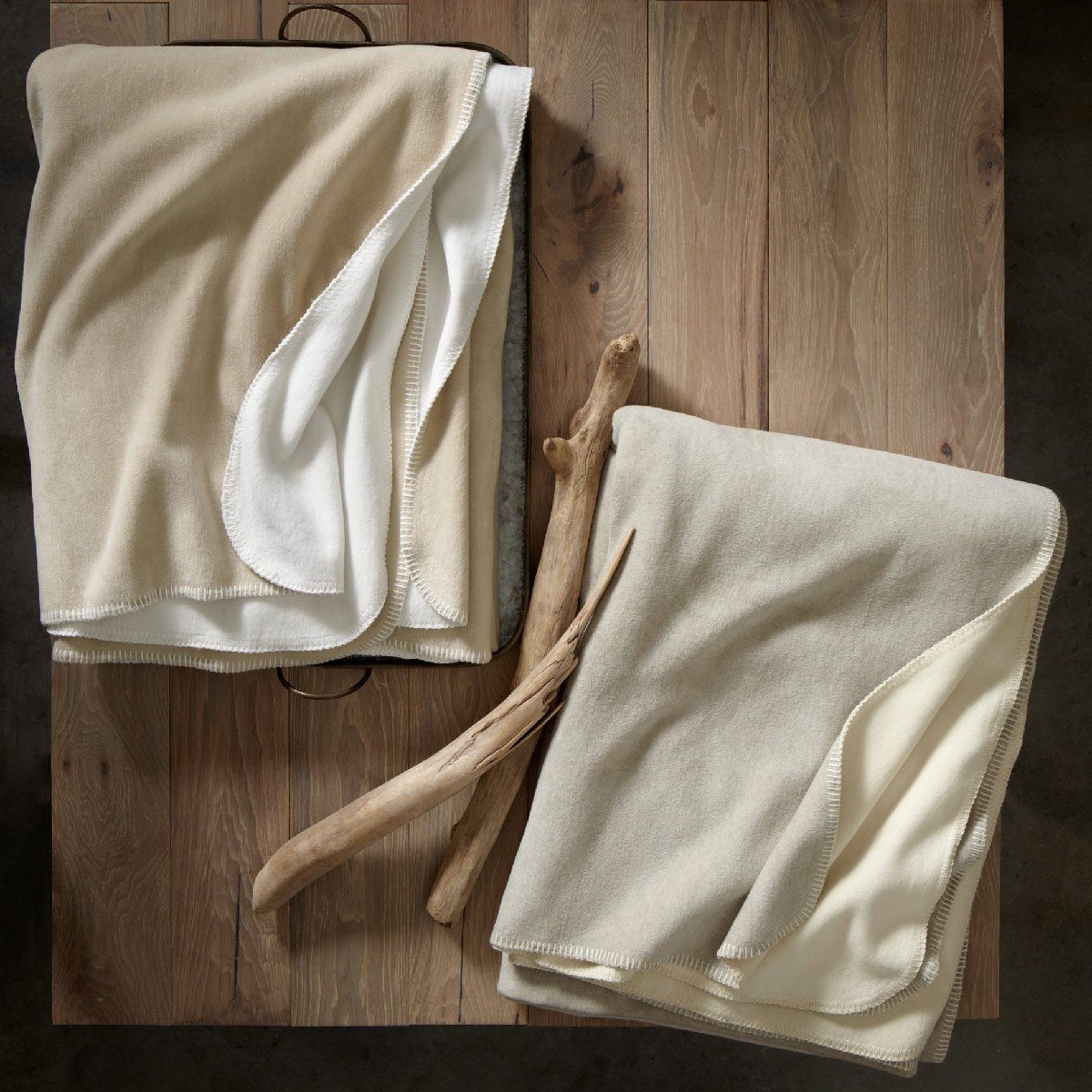 Alta Reversible Cotton Blanket - Soft & Breathable All-Season Throw - Perfect for Bed, Sofa, or Outdoor Picnics
